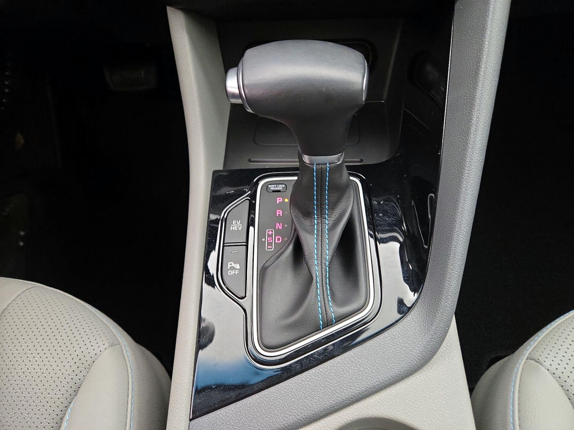 Thumbnail: 2021 Kia Niro - 18