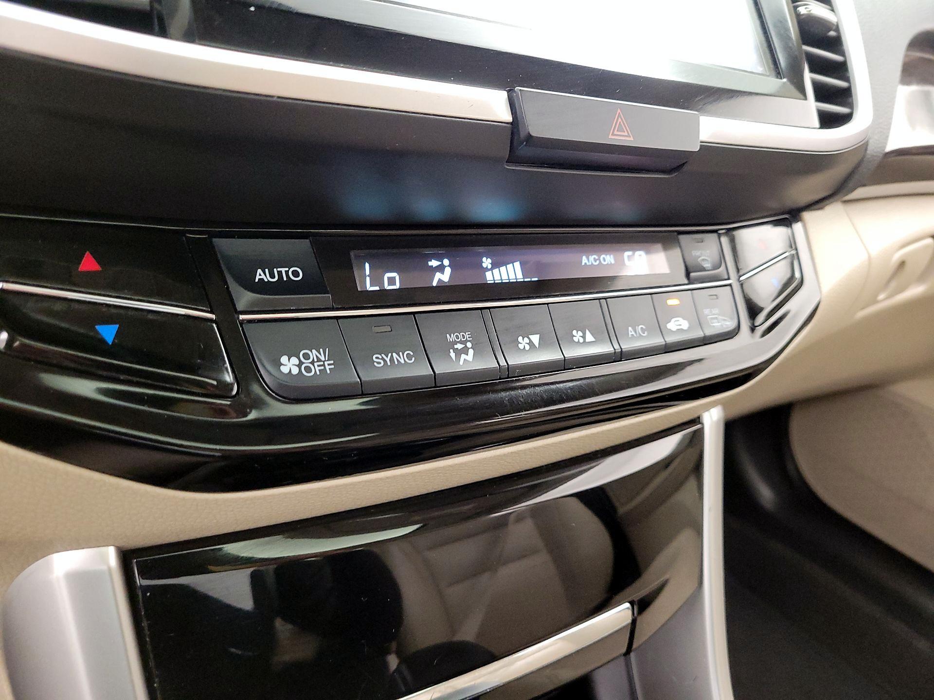 Thumbnail: 2017 Honda Accord - 16