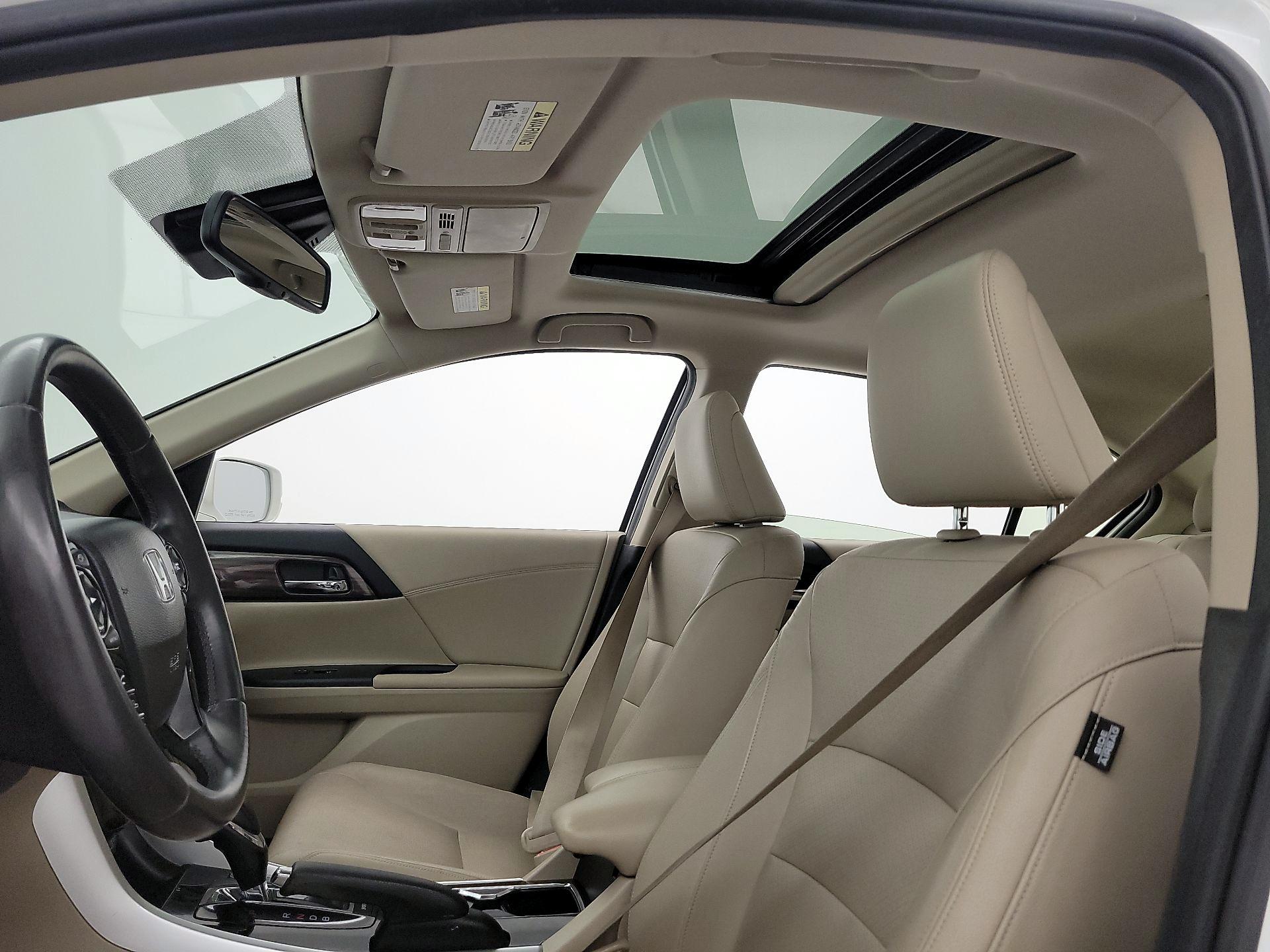 Thumbnail: 2017 Honda Accord - 19