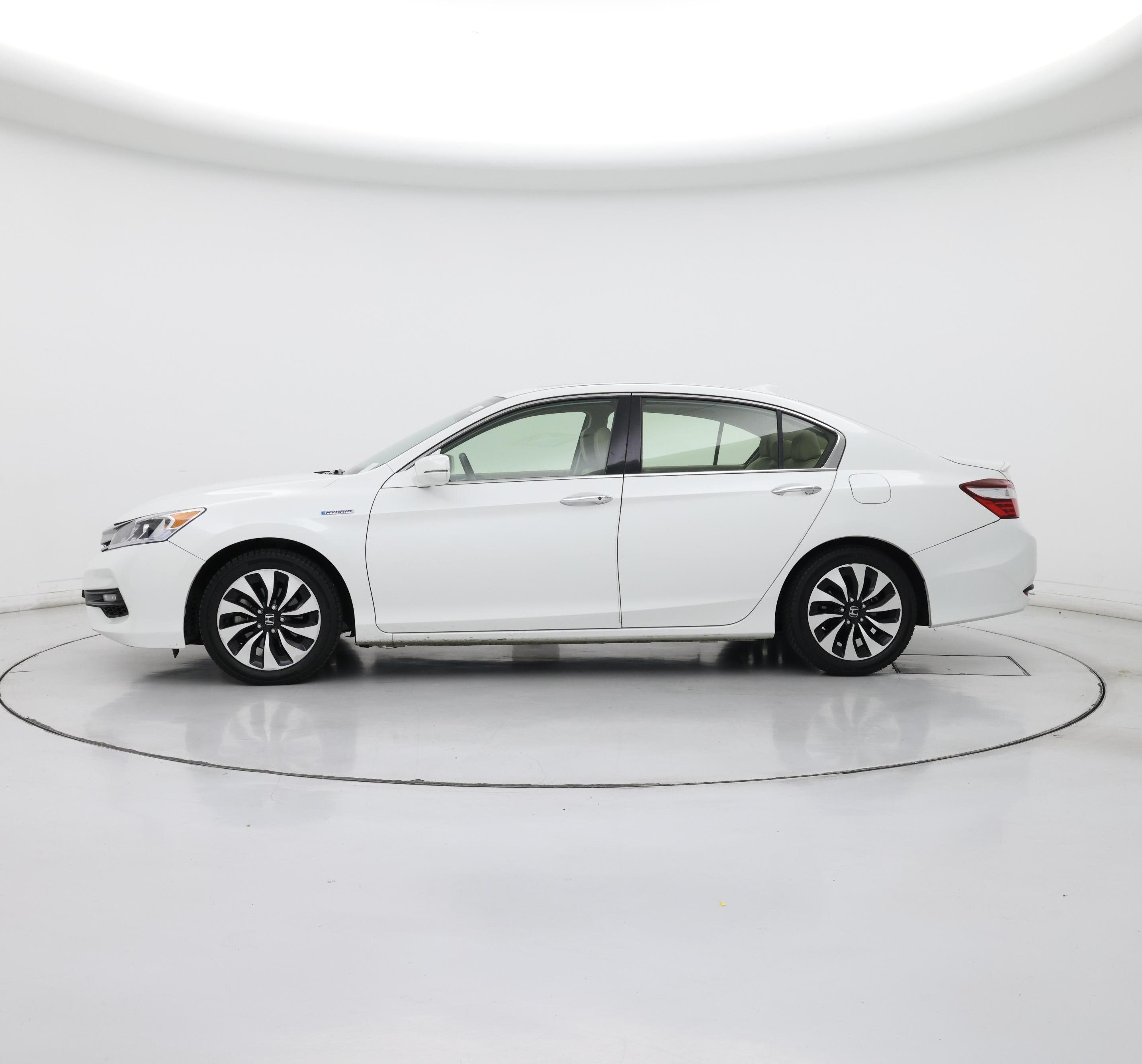 Thumbnail: 2017 Honda Accord - 3