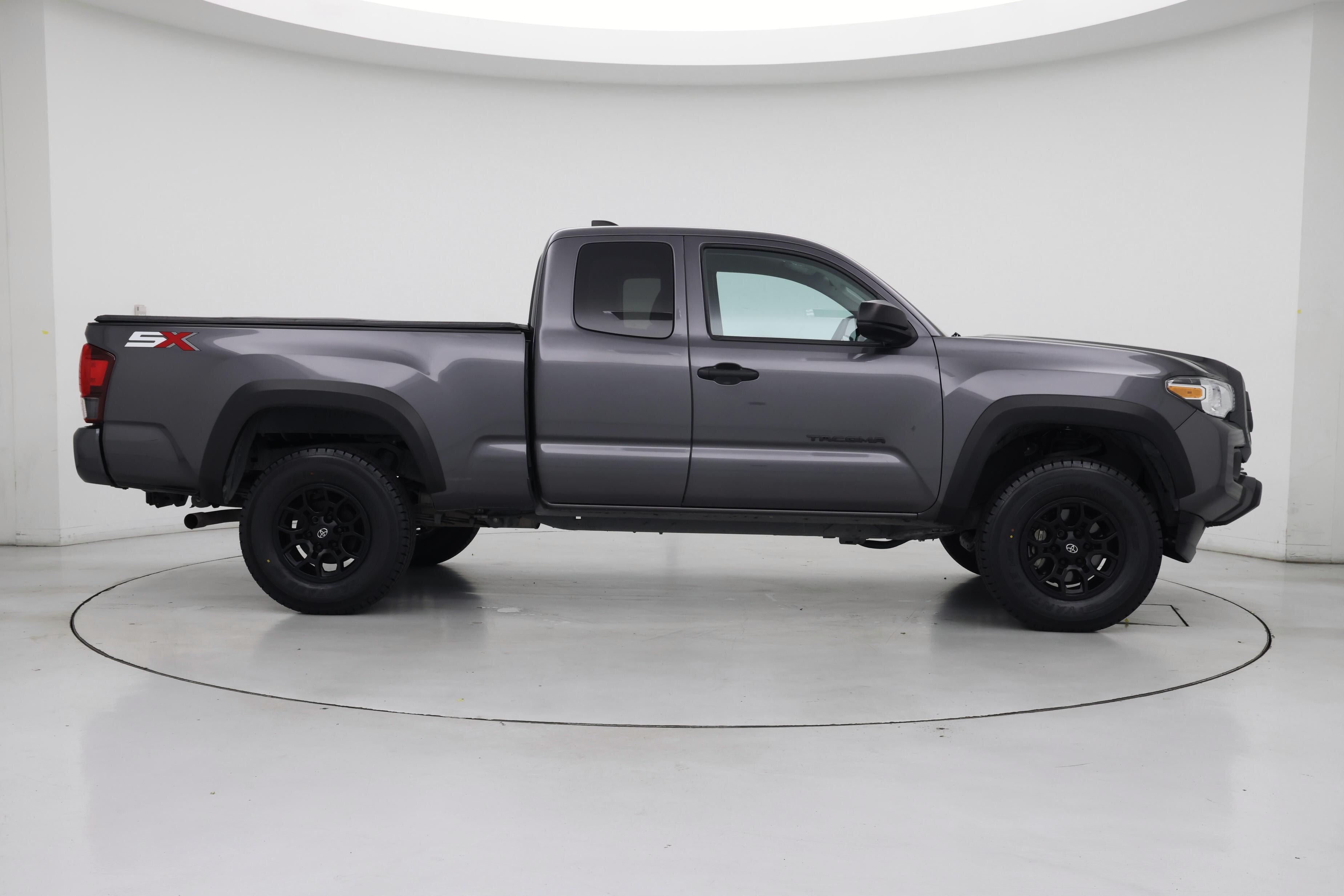 Thumbnail: 2022 Toyota Tacoma - 7