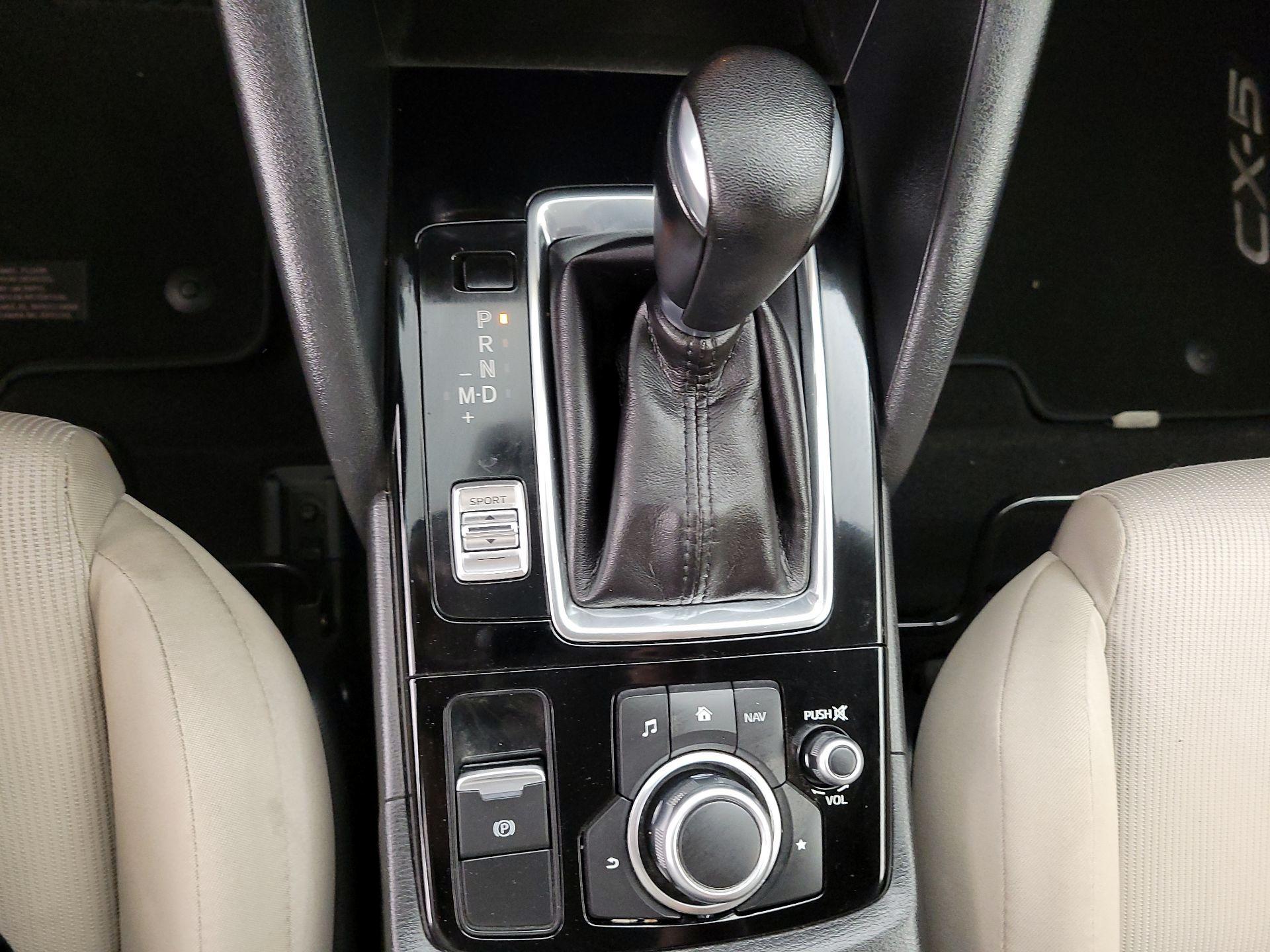 Thumbnail: 2016 Mazda CX-5 - 17