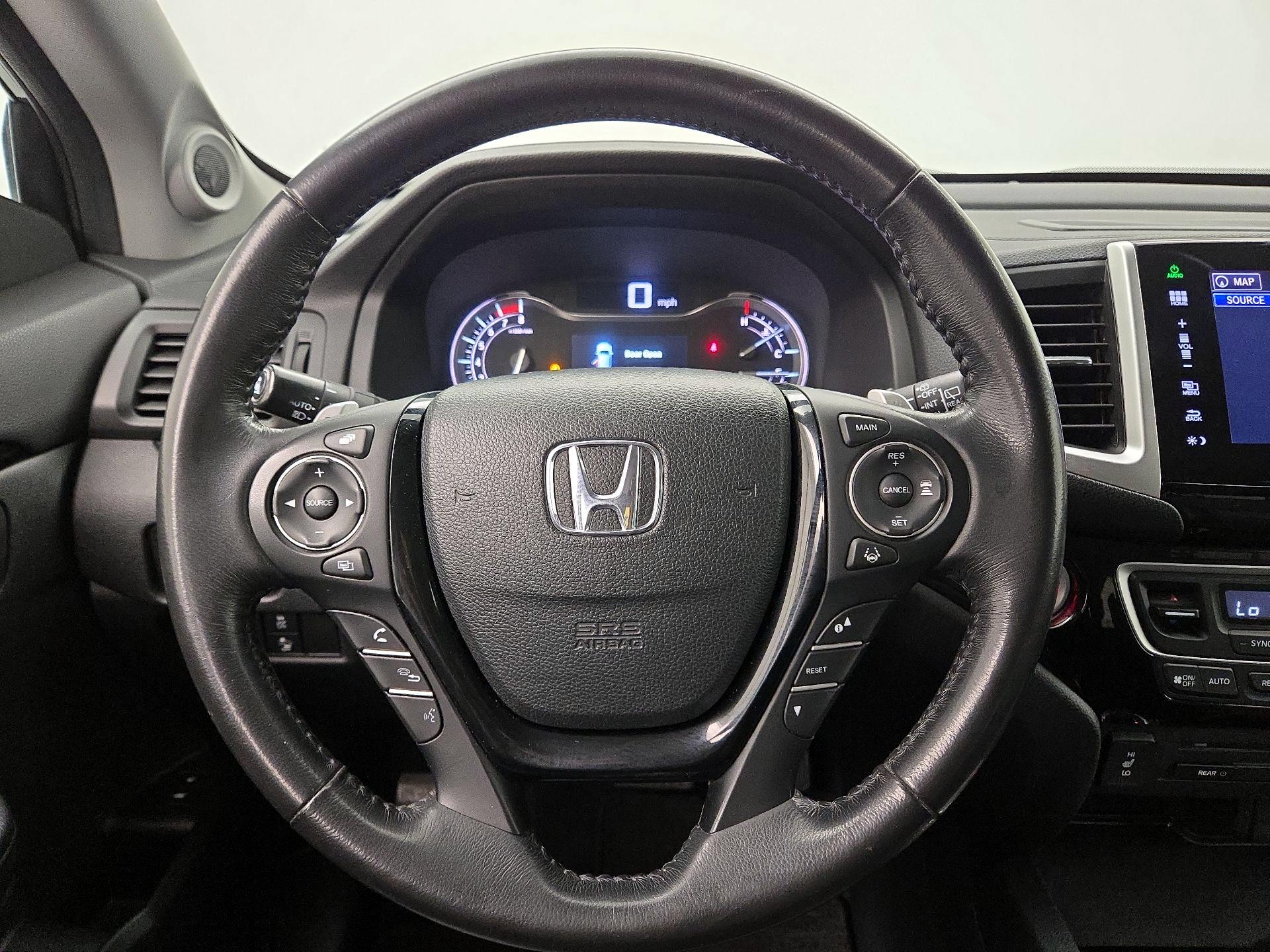 Thumbnail: 2016 Honda Pilot - 10