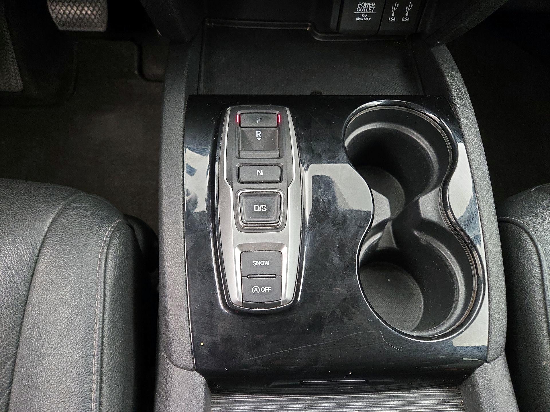 Thumbnail: 2016 Honda Pilot - 17