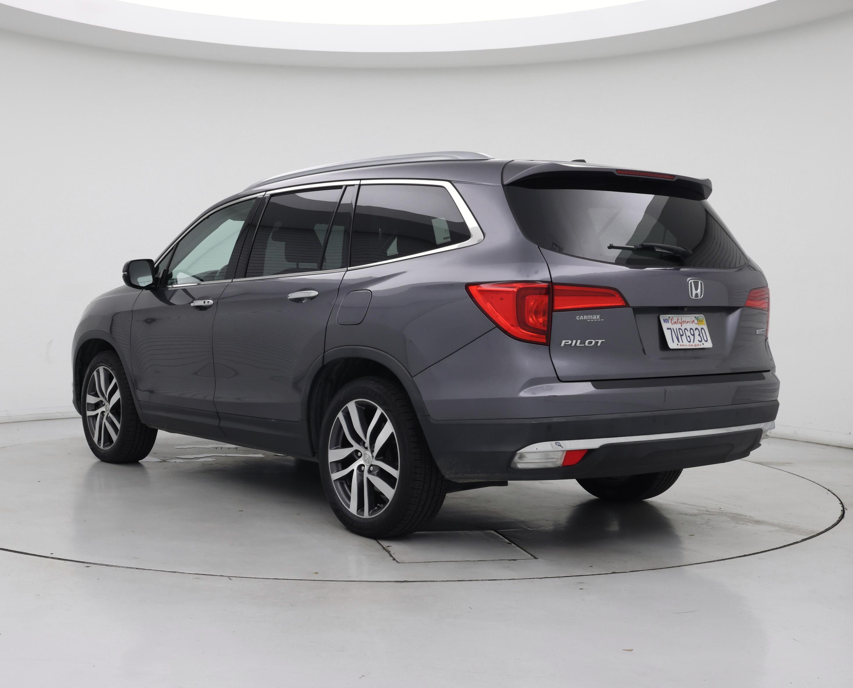 Thumbnail: 2016 Honda Pilot - 2