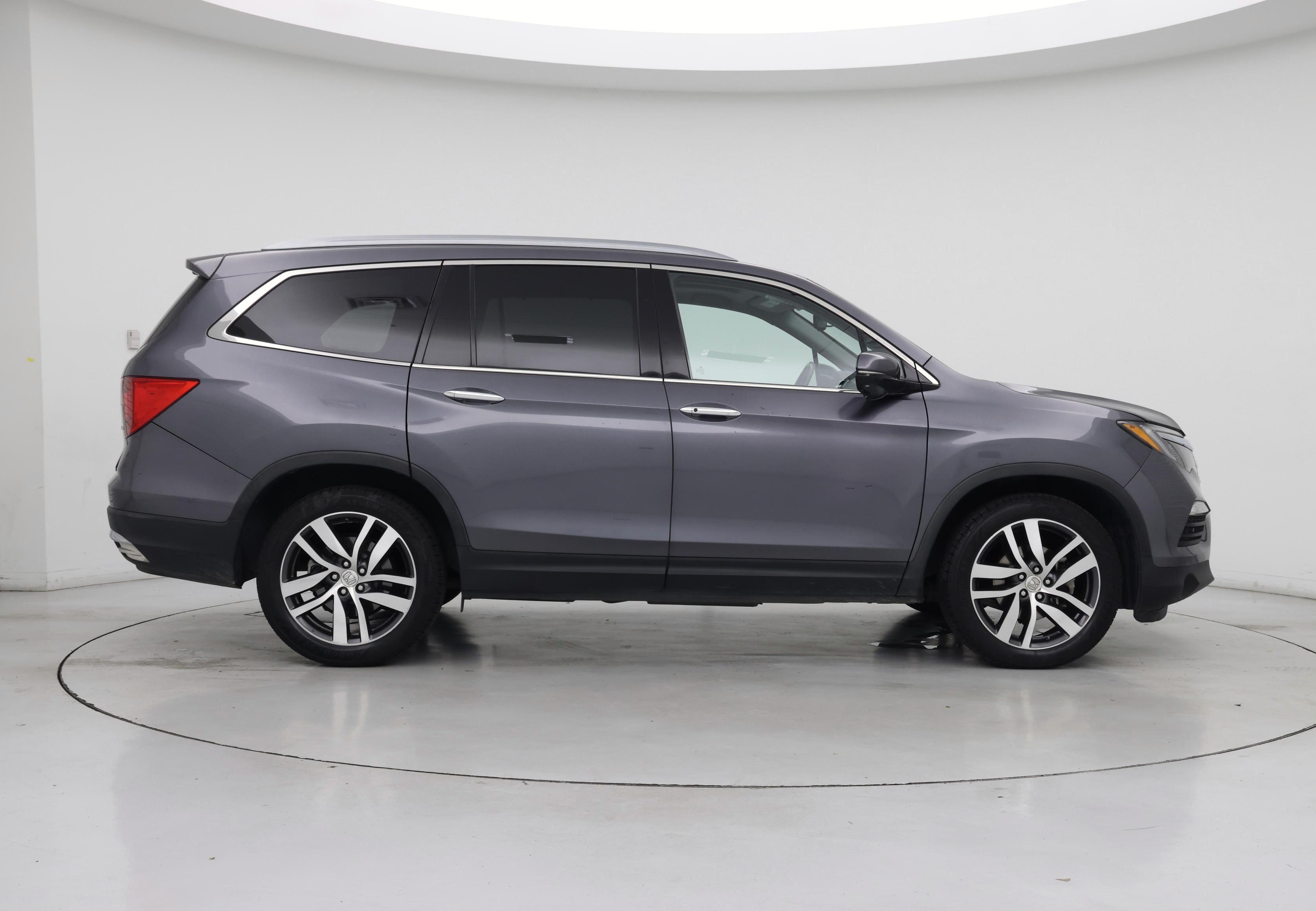 Thumbnail: 2016 Honda Pilot - 7
