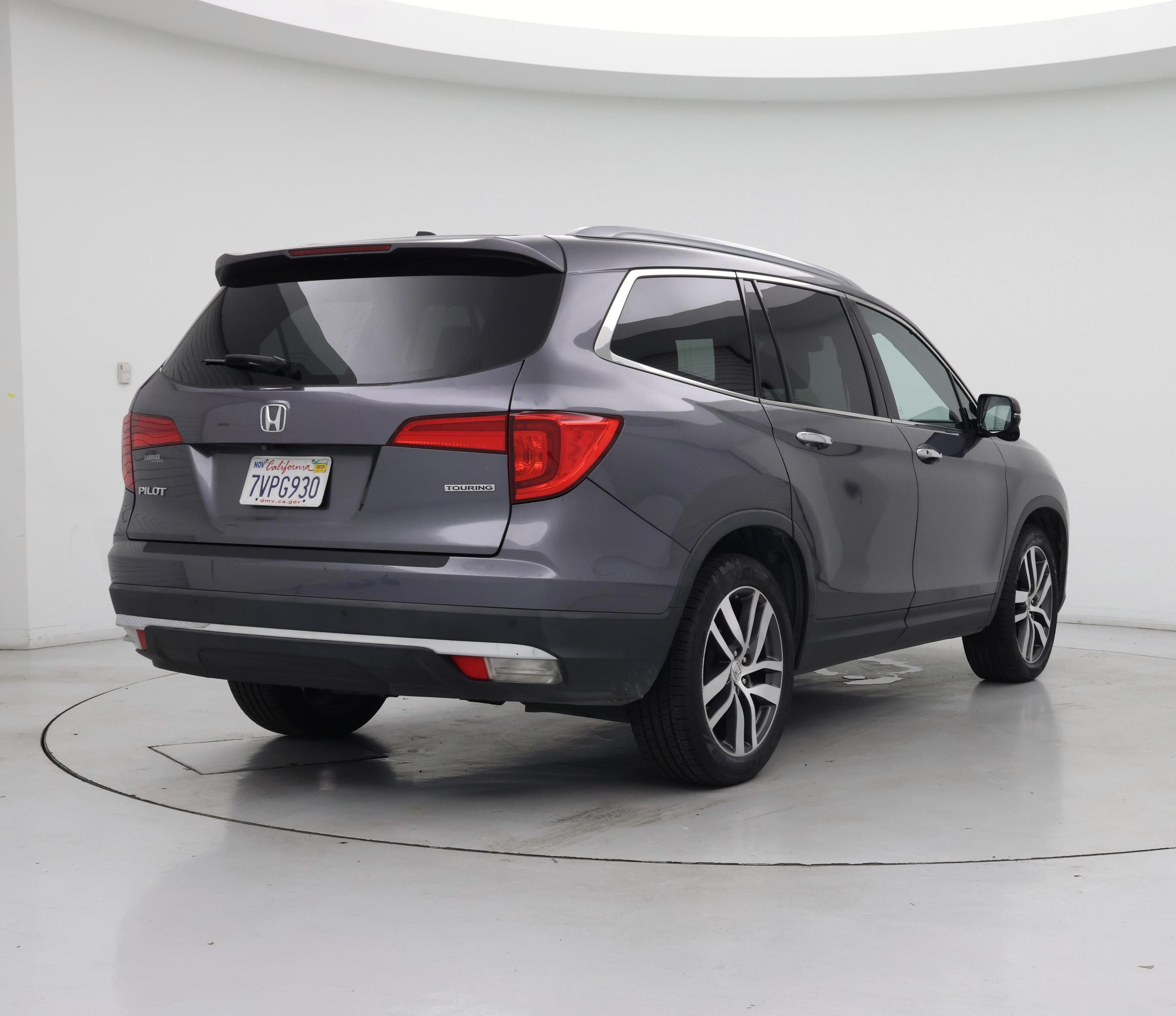 Thumbnail: 2016 Honda Pilot - 8