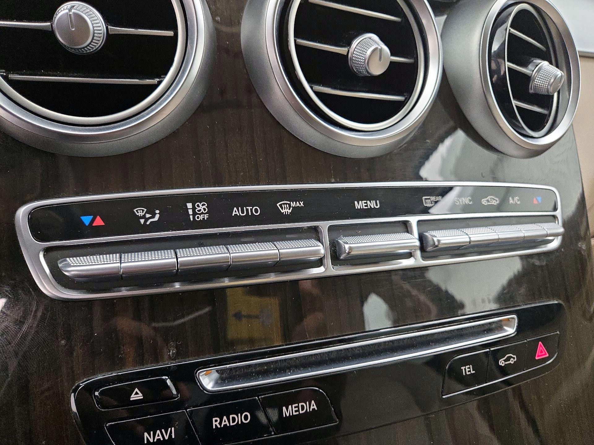 Thumbnail: 2016 Mercedes-Benz GLC - 16