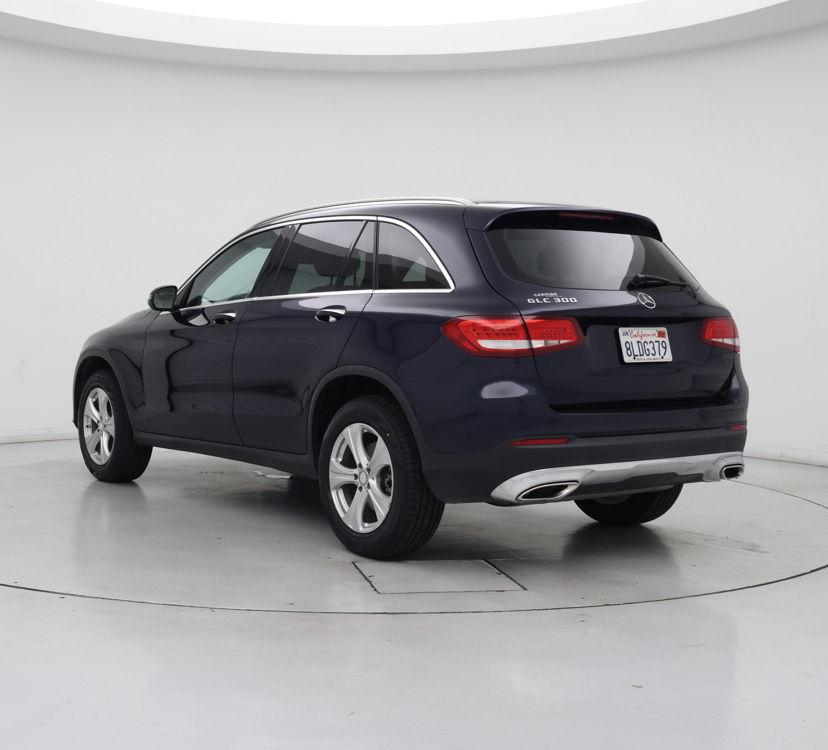 Thumbnail: 2016 Mercedes-Benz GLC - 2