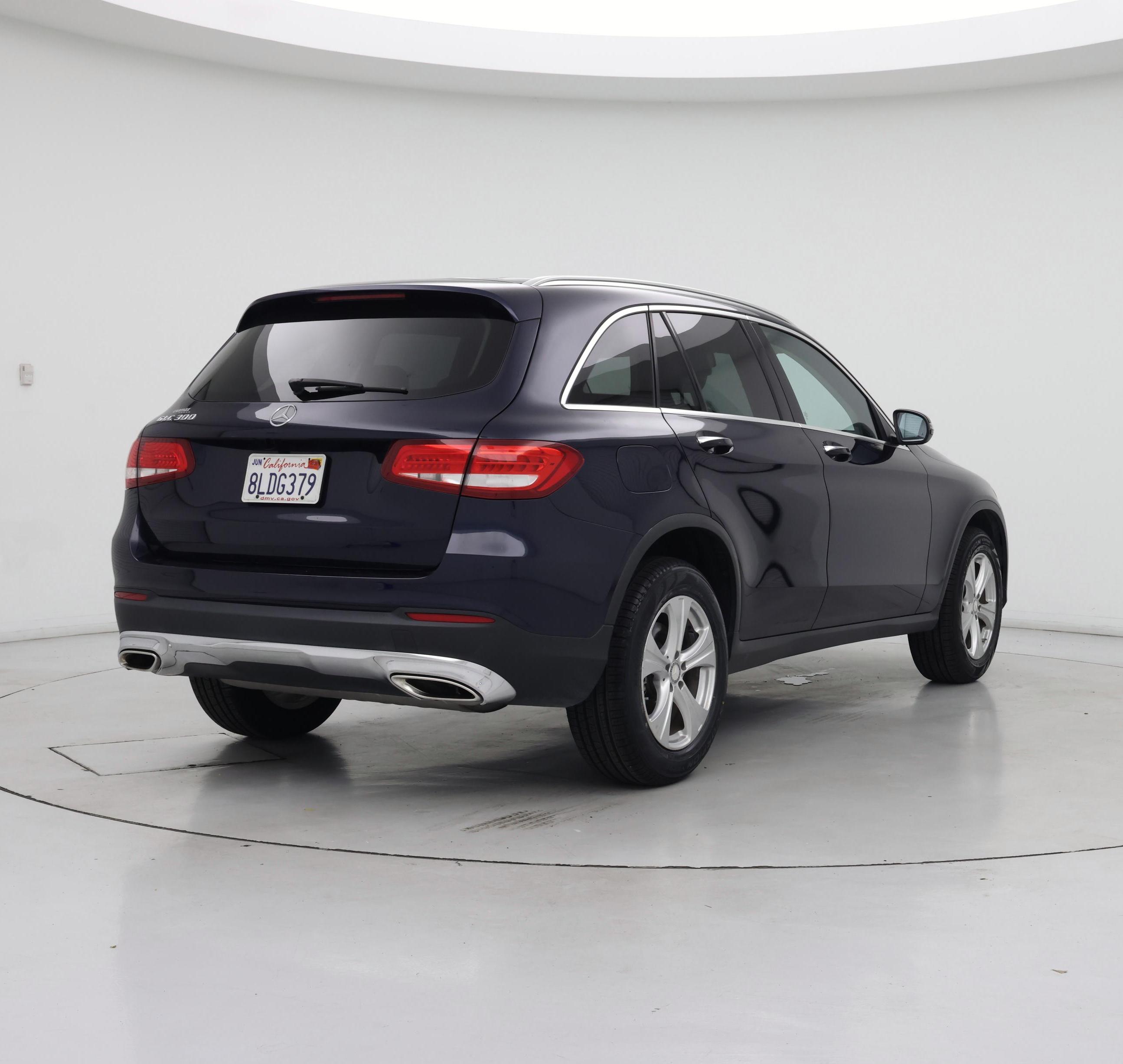 Thumbnail: 2016 Mercedes-Benz GLC - 8