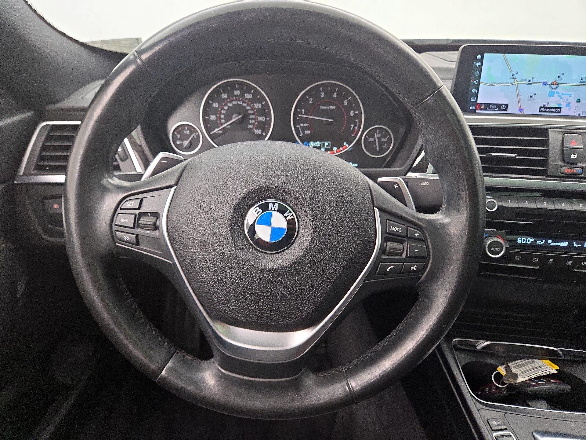 Thumbnail: 2018 BMW 3 Series - 10