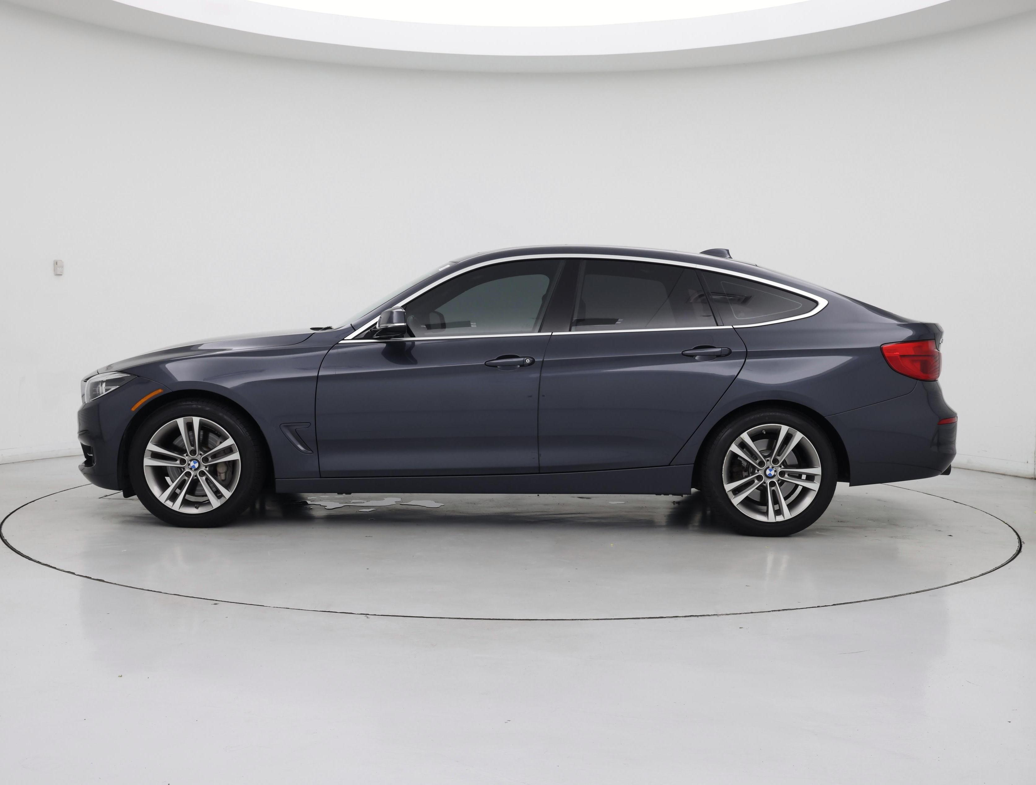 Thumbnail: 2018 BMW 3 Series - 3
