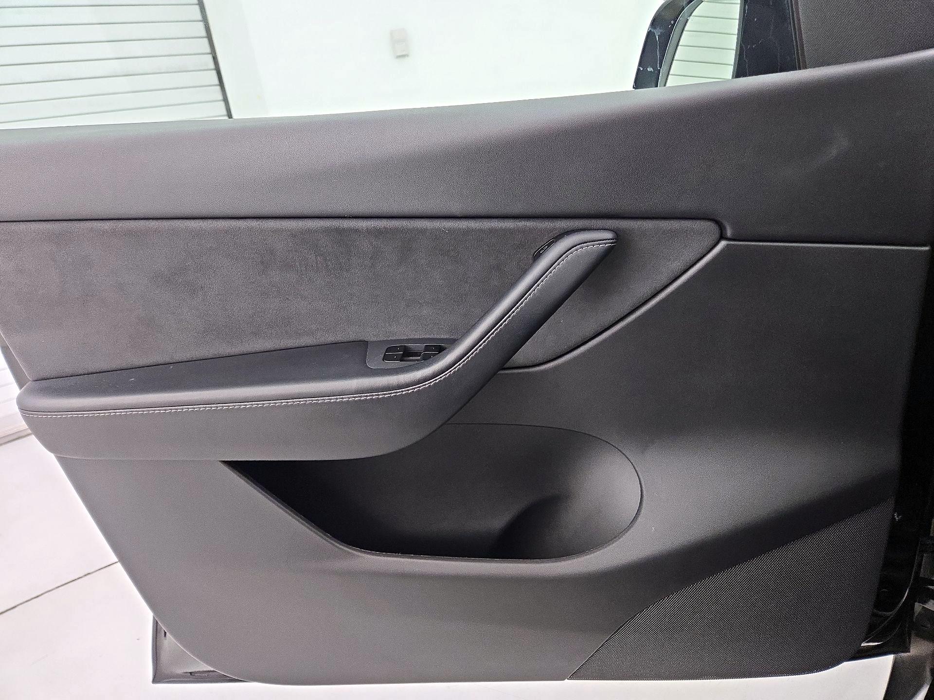 Thumbnail: 2021 Tesla Model Y - 12