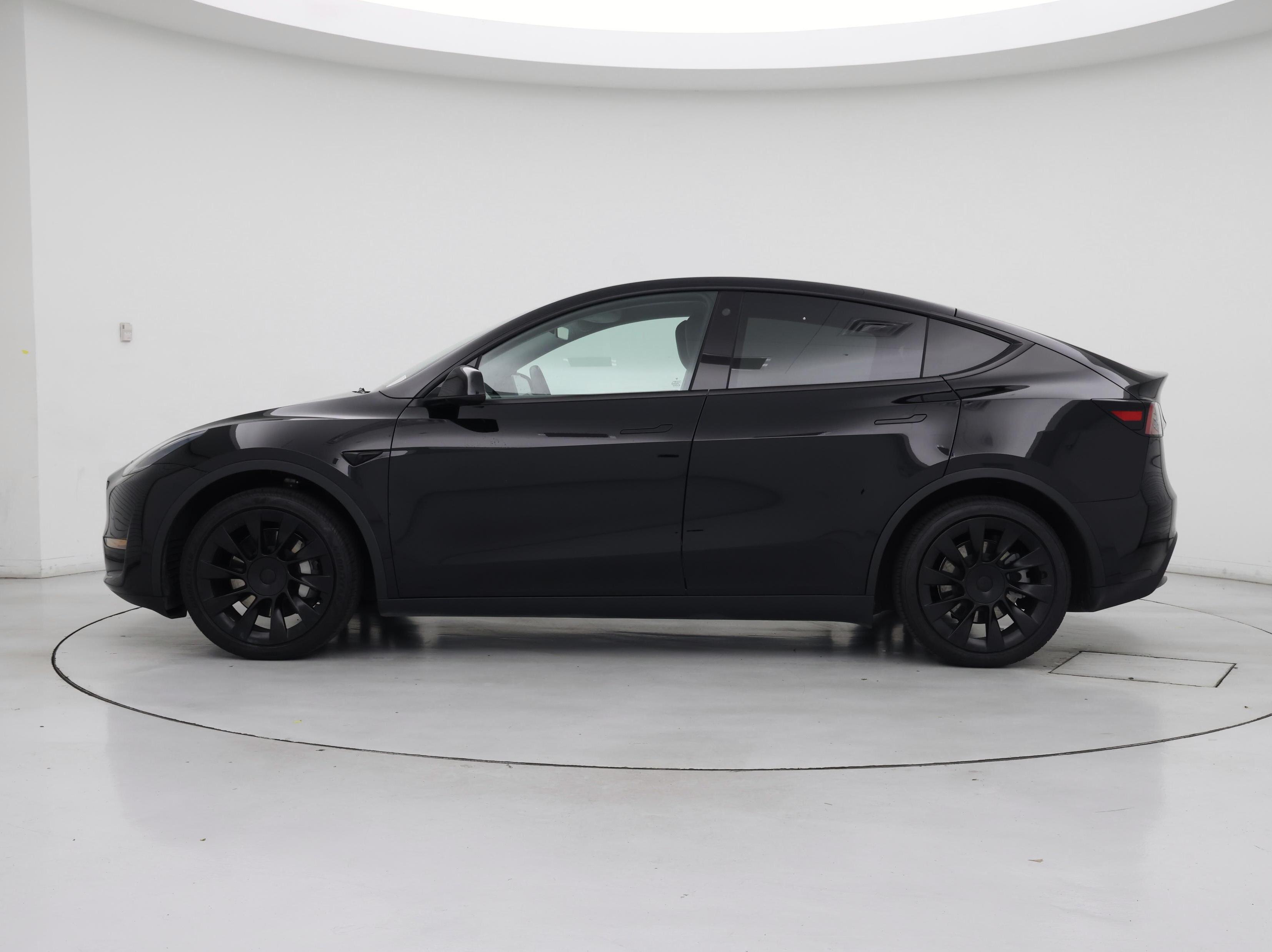 Thumbnail: 2021 Tesla Model Y - 3