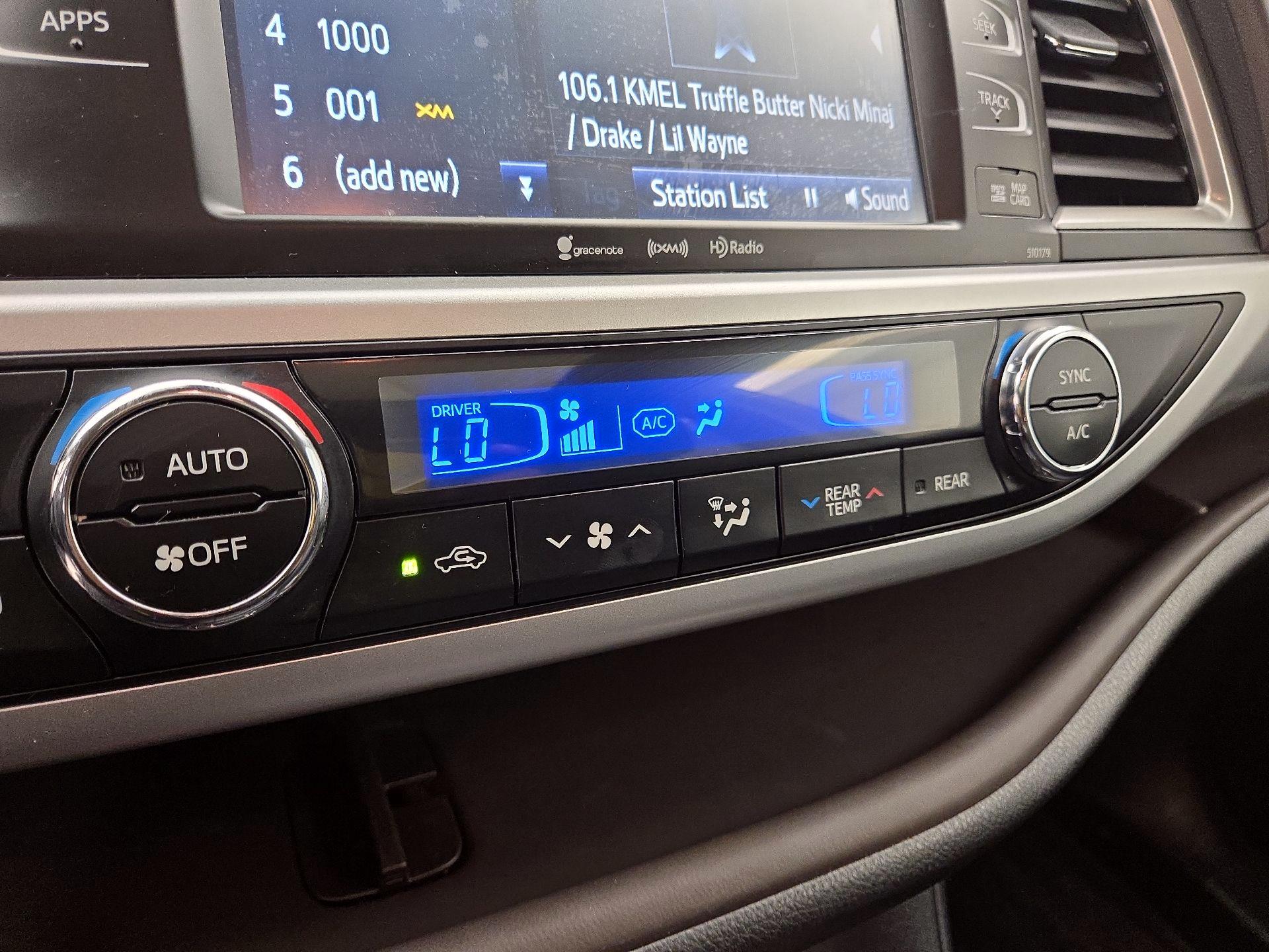 Thumbnail: 2017 Toyota Highlander - 16