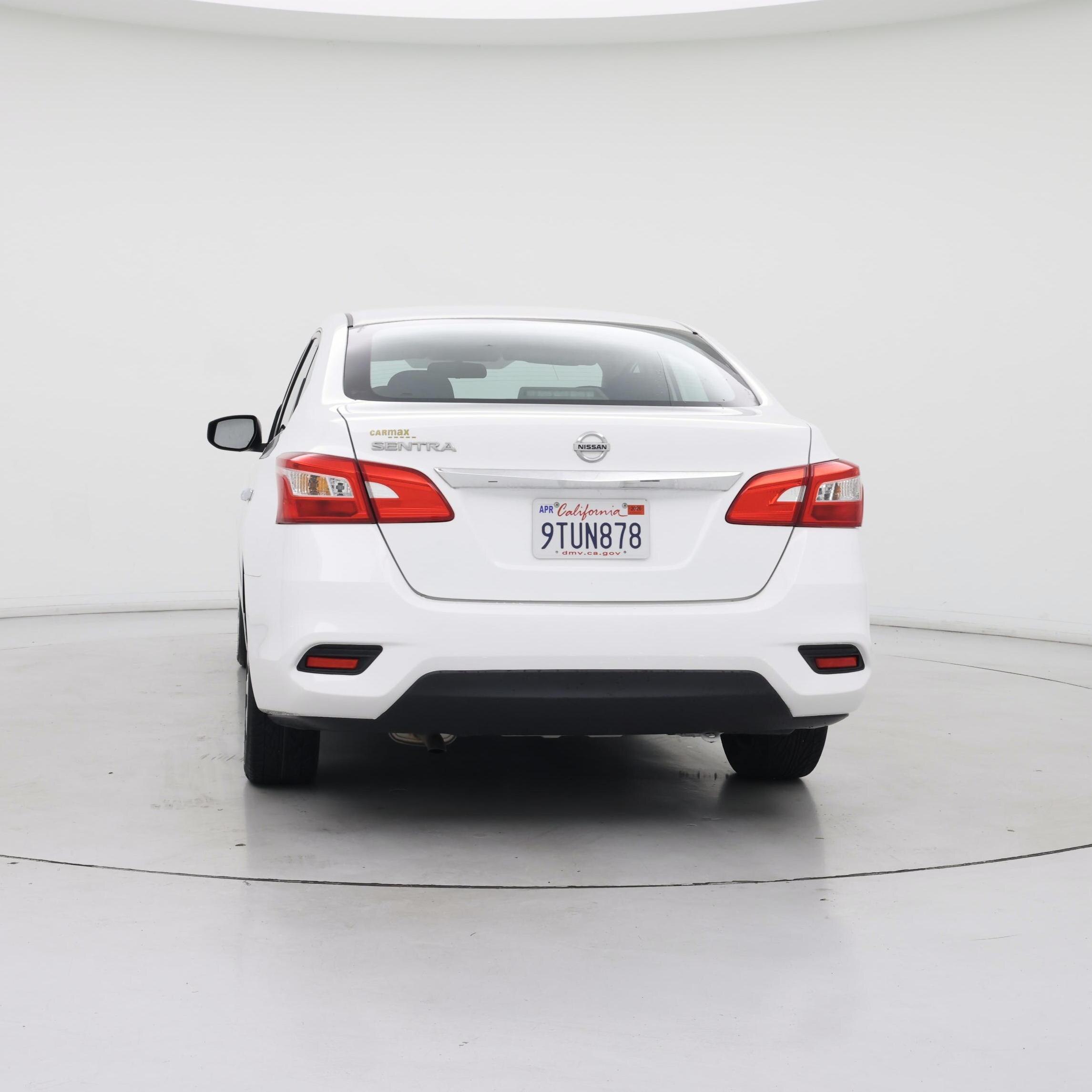 Thumbnail: 2016 Nissan Sentra - 6
