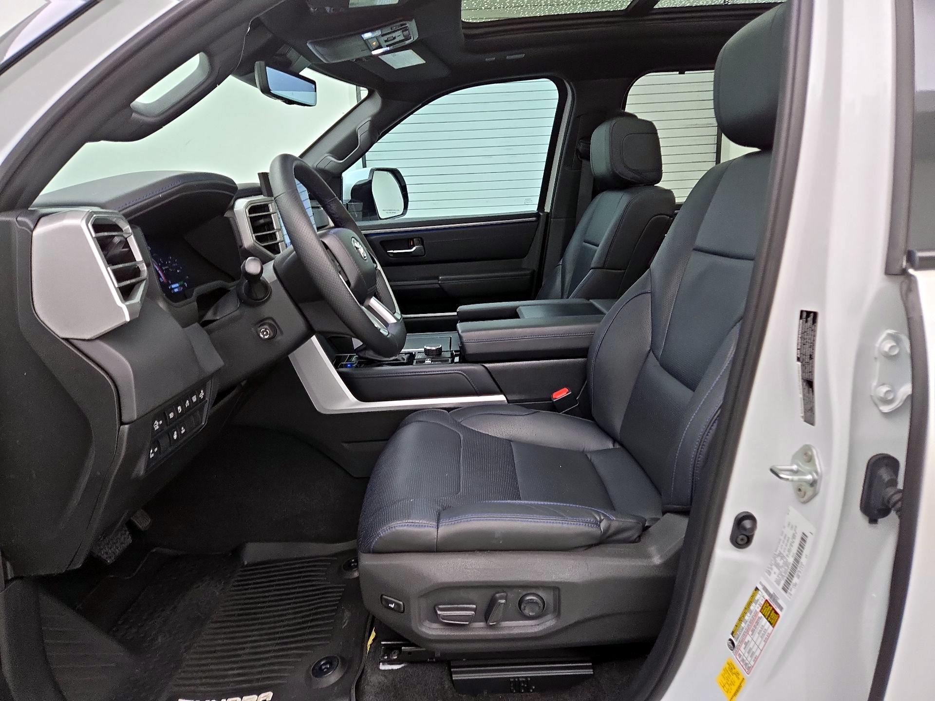 Thumbnail: 2022 Toyota Tundra - 11