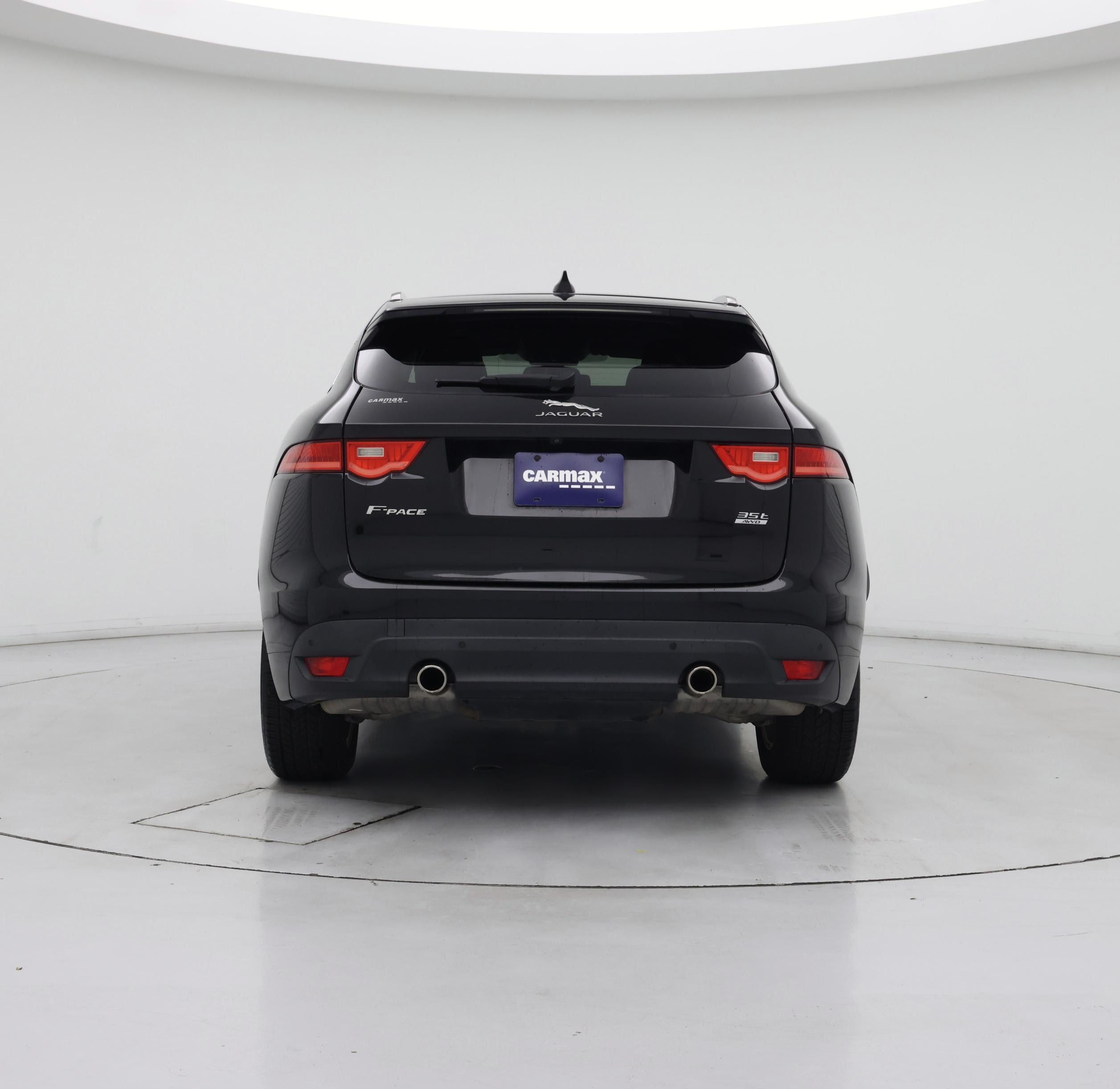 Thumbnail: 2017 Jaguar F-Pace - 6