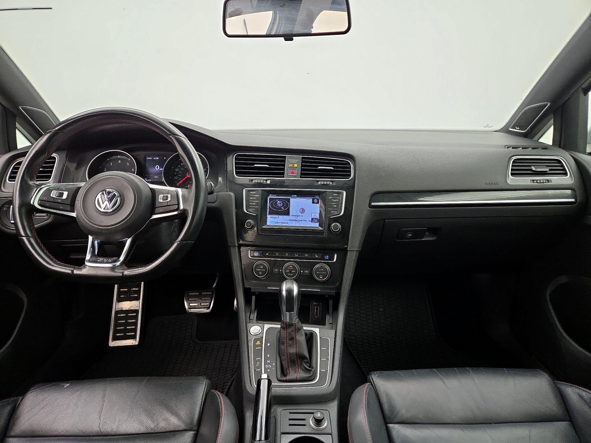 Thumbnail: 2015 Volkswagen Golf - 9