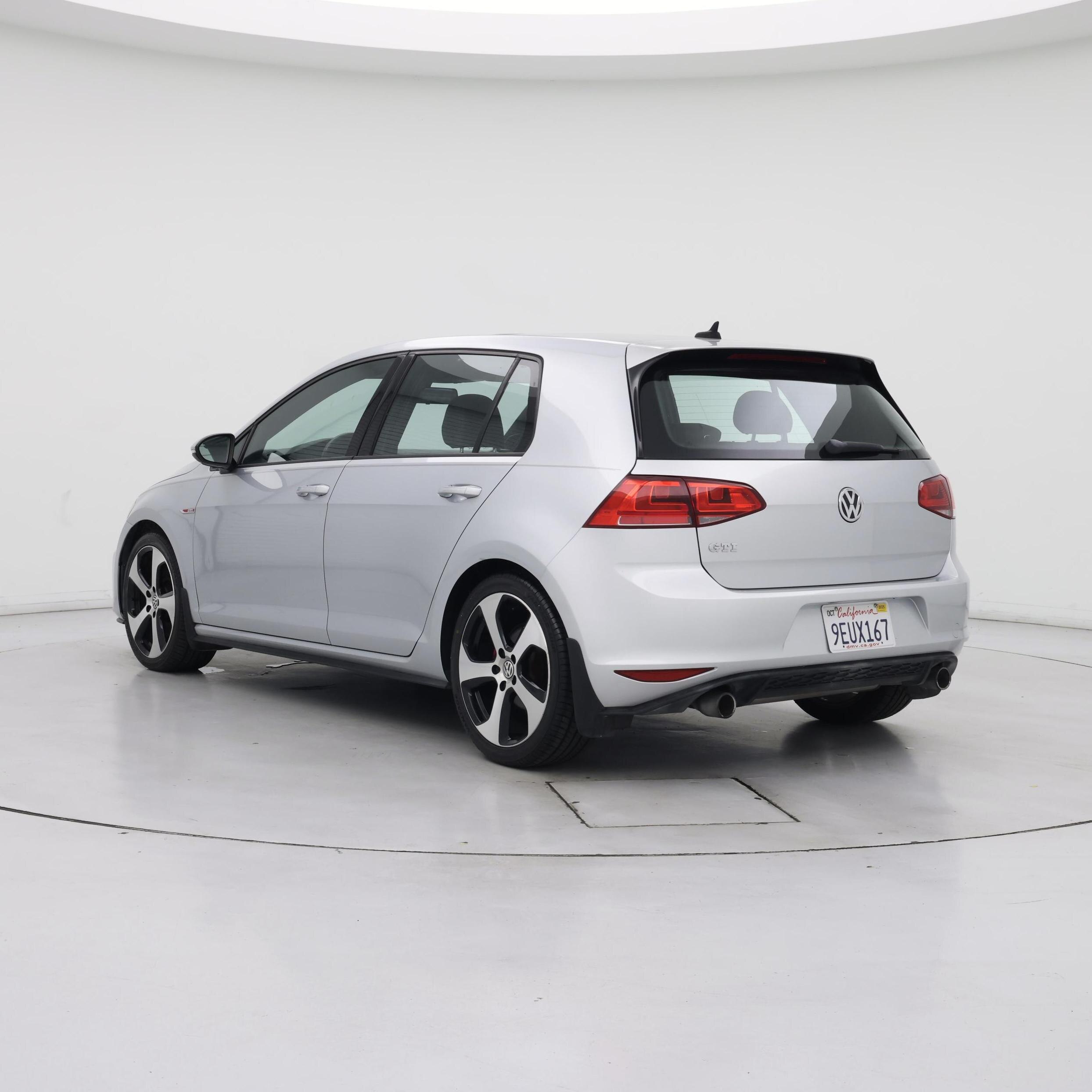 Thumbnail: 2015 Volkswagen Golf - 2