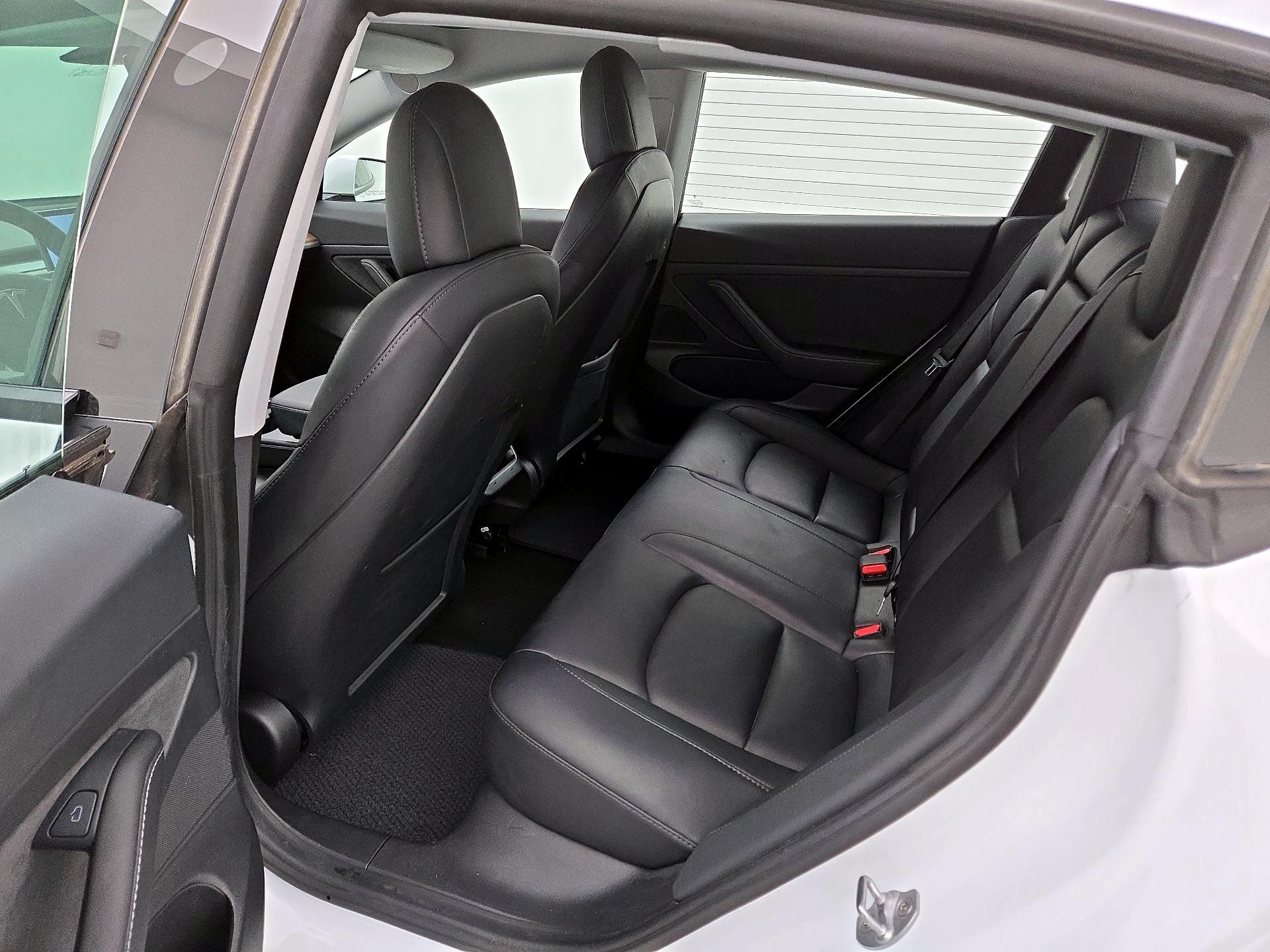 Thumbnail: 2021 Tesla Model 3 - 20