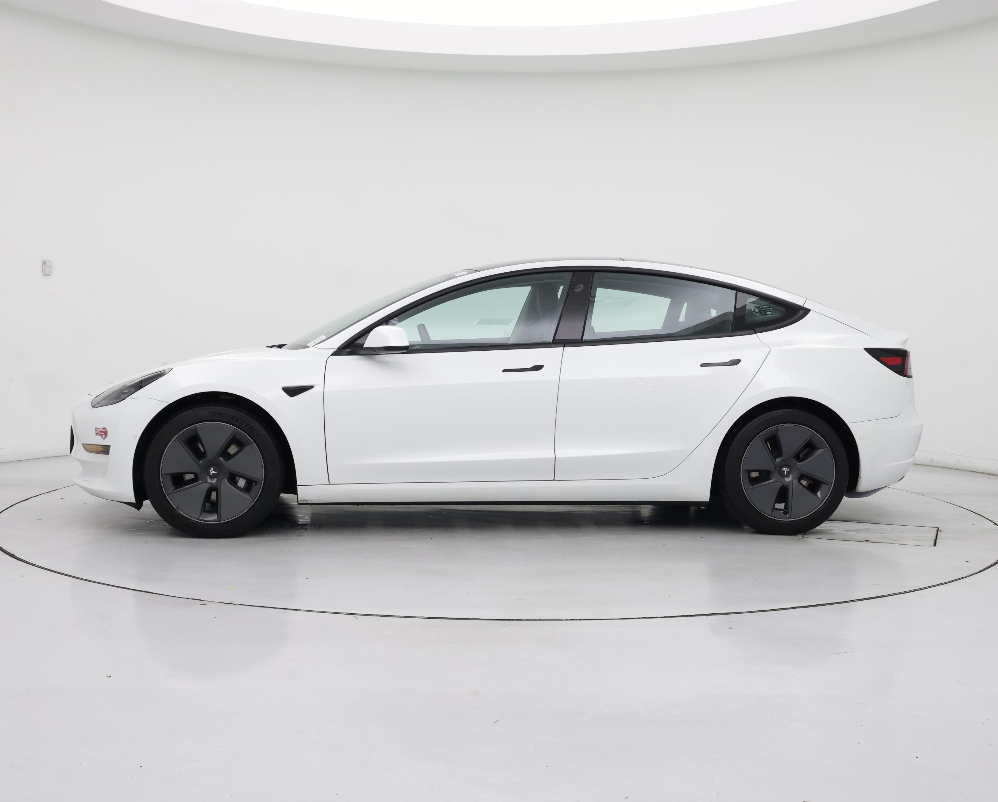 Thumbnail: 2021 Tesla Model 3 - 3
