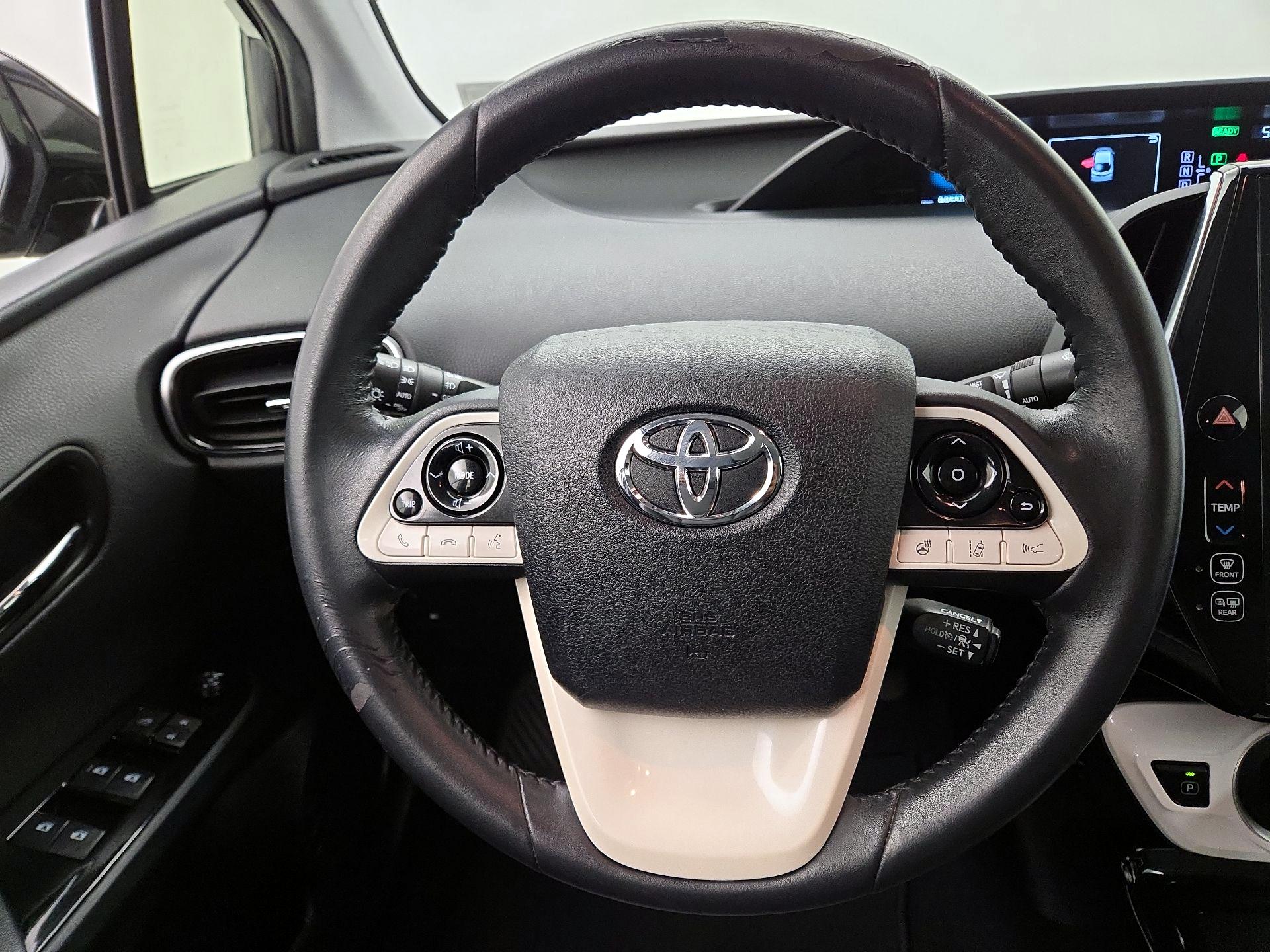 Thumbnail: 2017 Toyota Prius Prime - 10