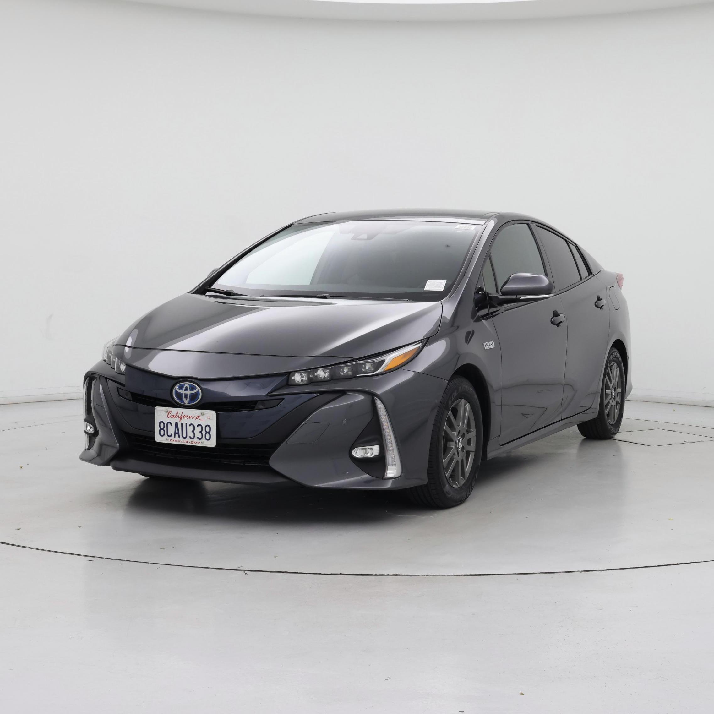 Thumbnail: 2017 Toyota Prius Prime - 4