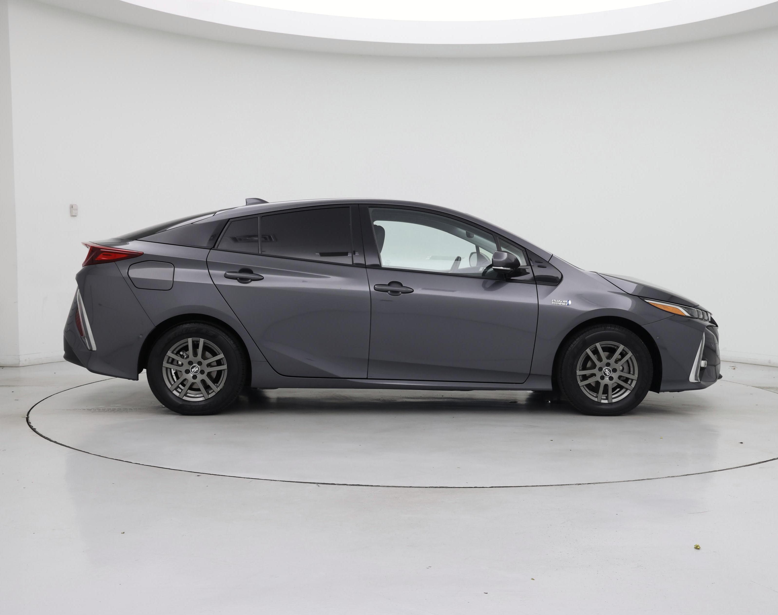 Thumbnail: 2017 Toyota Prius Prime - 7