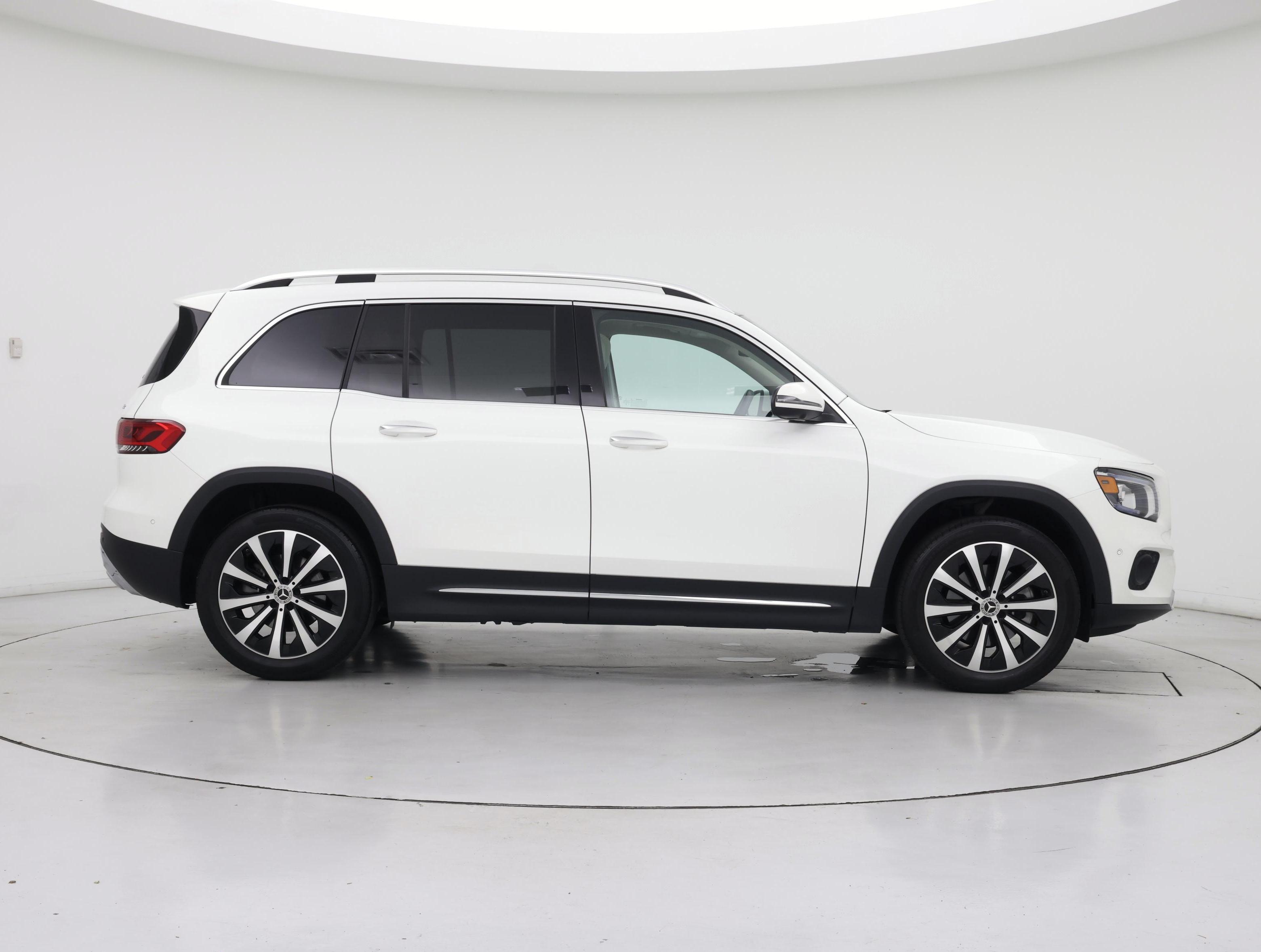 Thumbnail: 2023 Mercedes-Benz GLB - 7