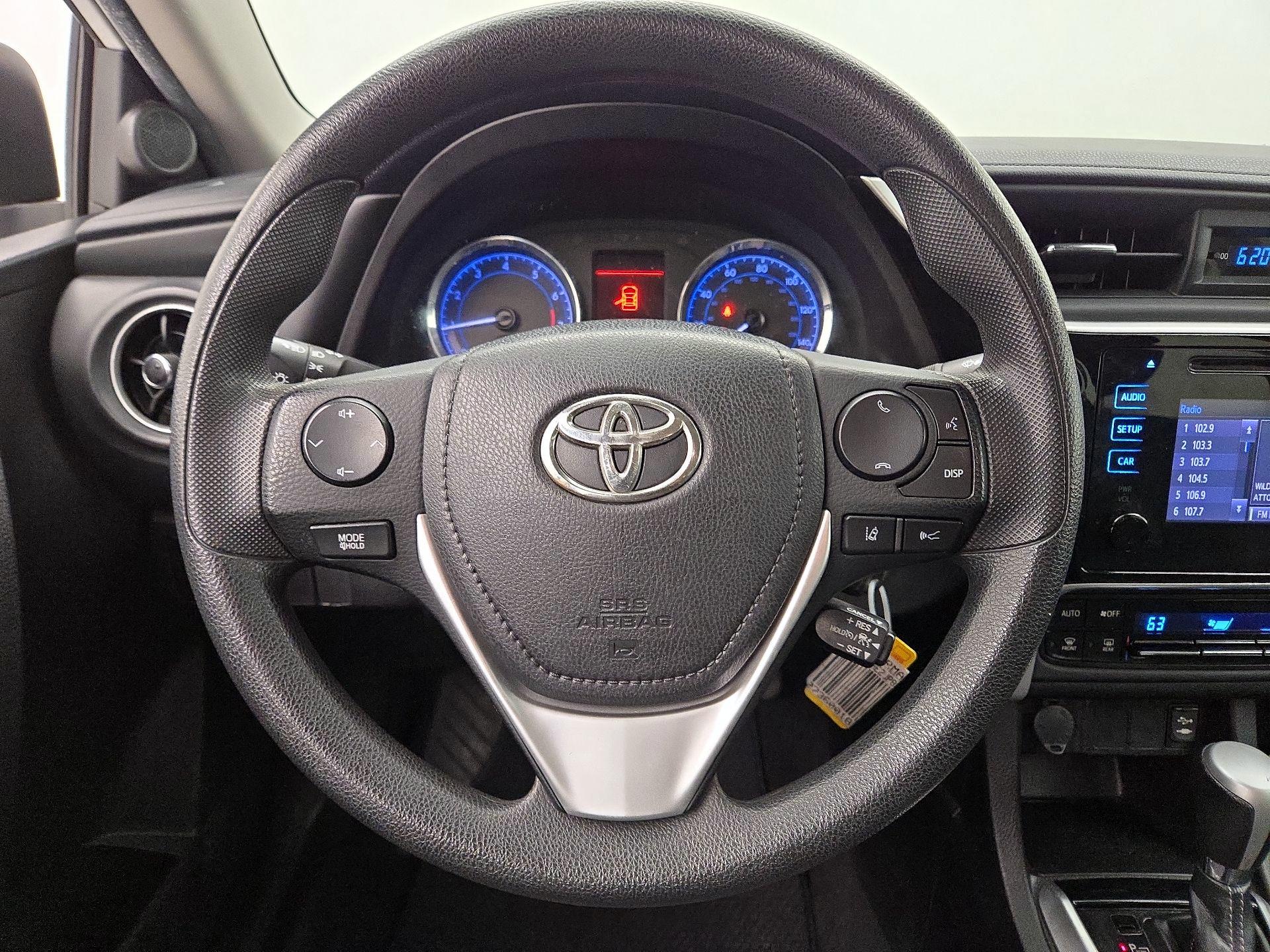 Thumbnail: 2018 Toyota Corolla - 10