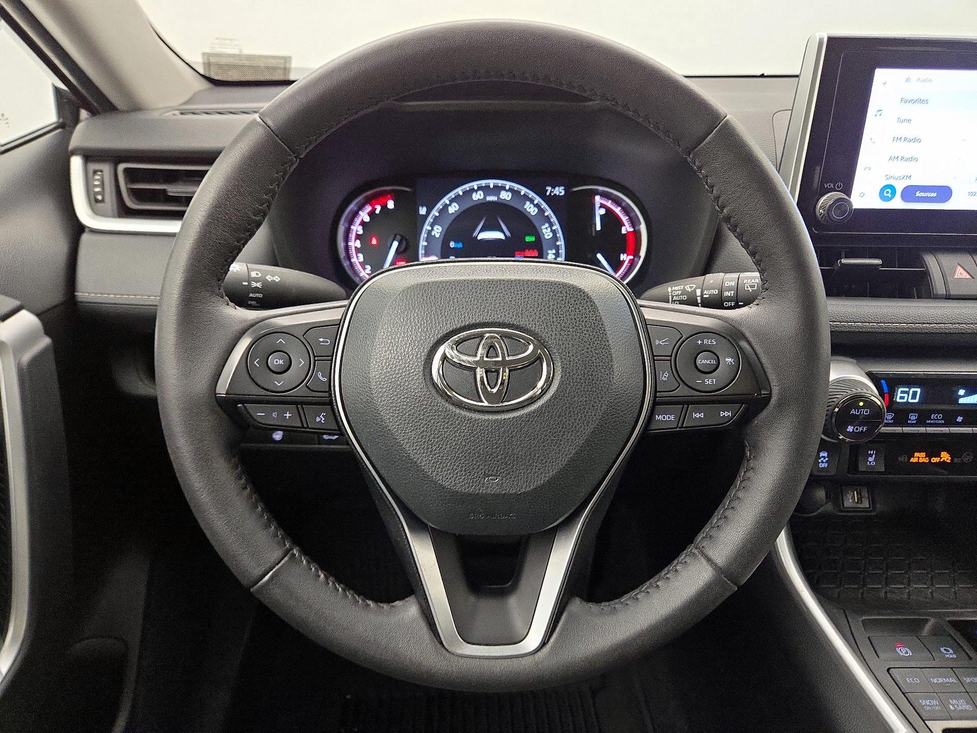 Thumbnail: 2024 Toyota RAV4 - 10