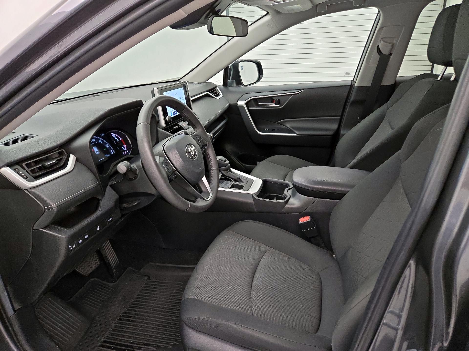 Thumbnail: 2024 Toyota RAV4 - 11