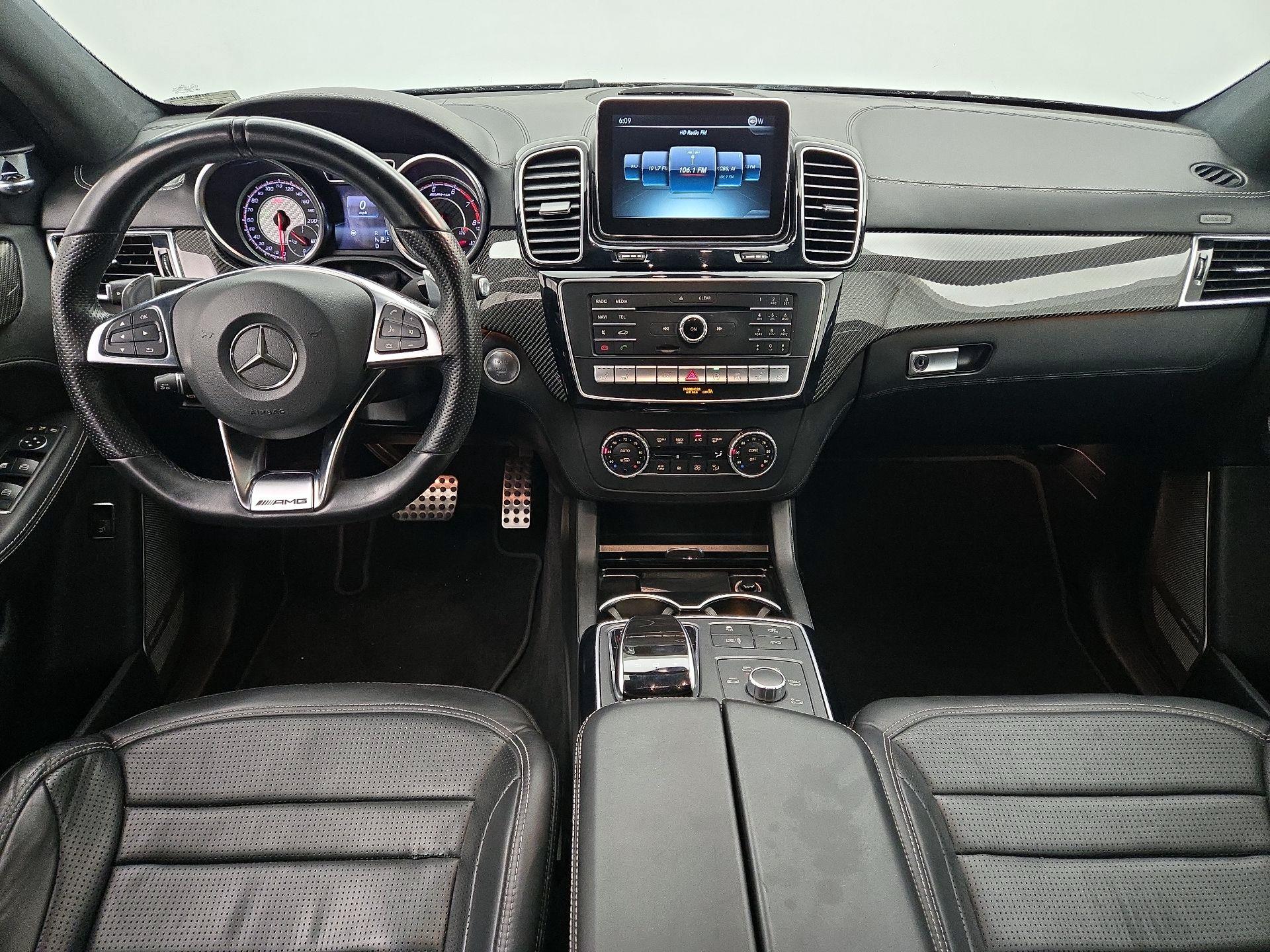 Thumbnail: 2016 Mercedes-Benz GL-Class - 9