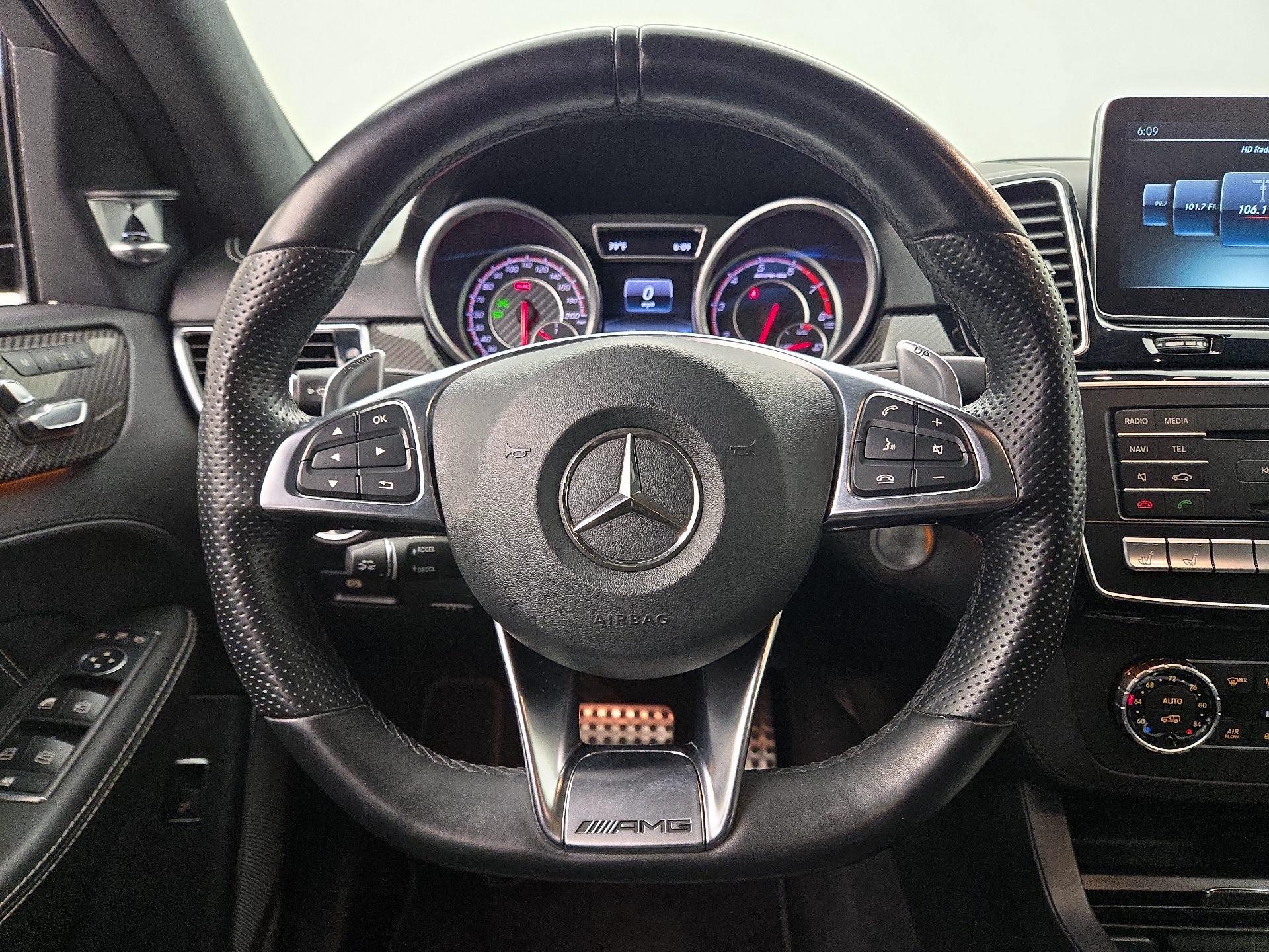 Thumbnail: 2016 Mercedes-Benz GL-Class - 10