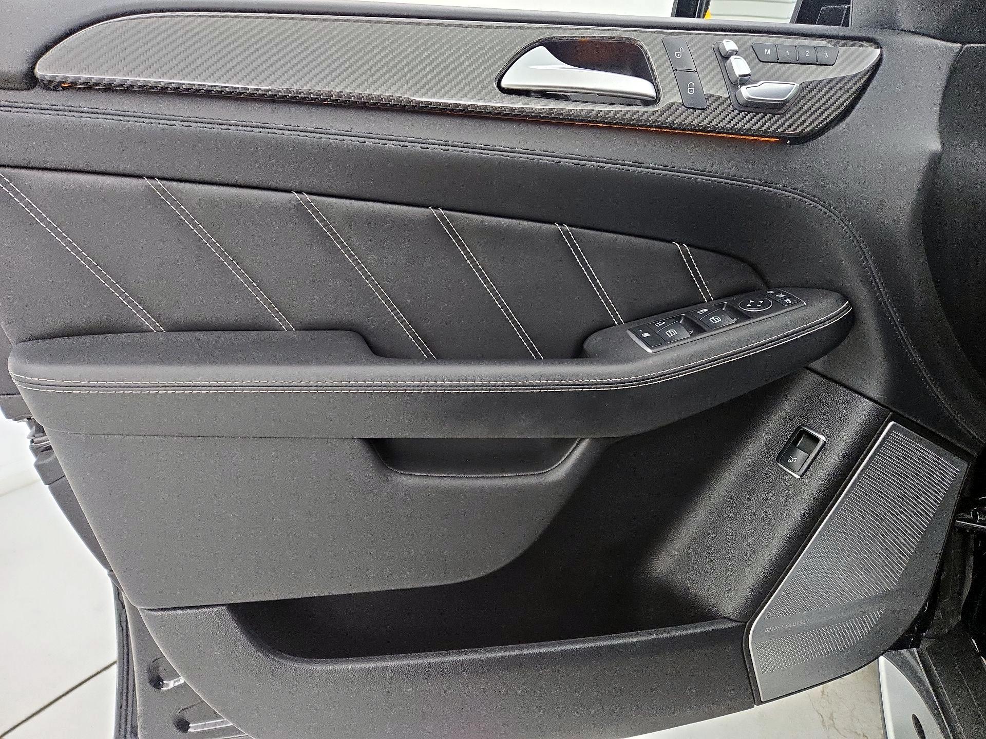 Thumbnail: 2016 Mercedes-Benz GL-Class - 12
