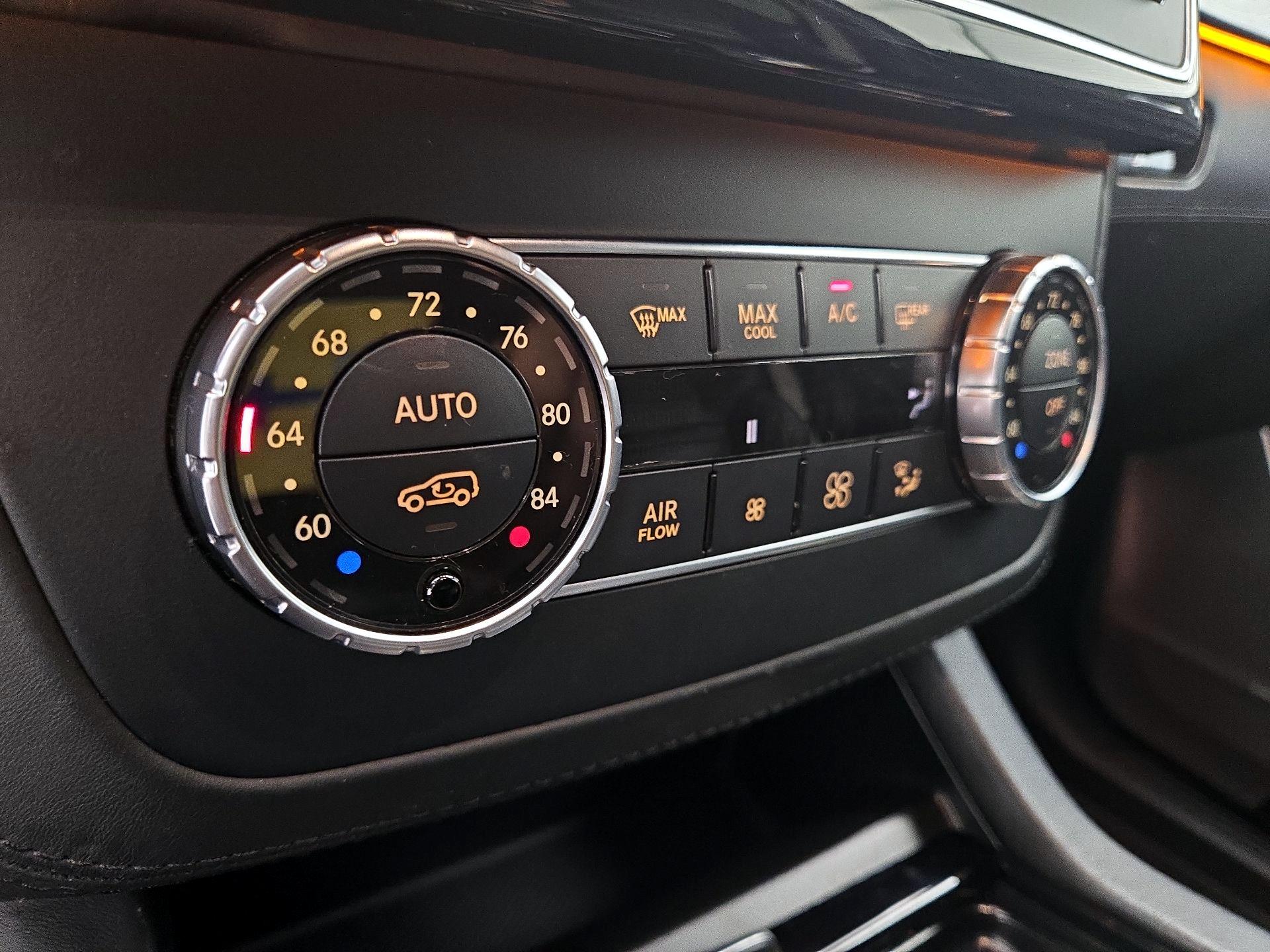 Thumbnail: 2016 Mercedes-Benz GL-Class - 16
