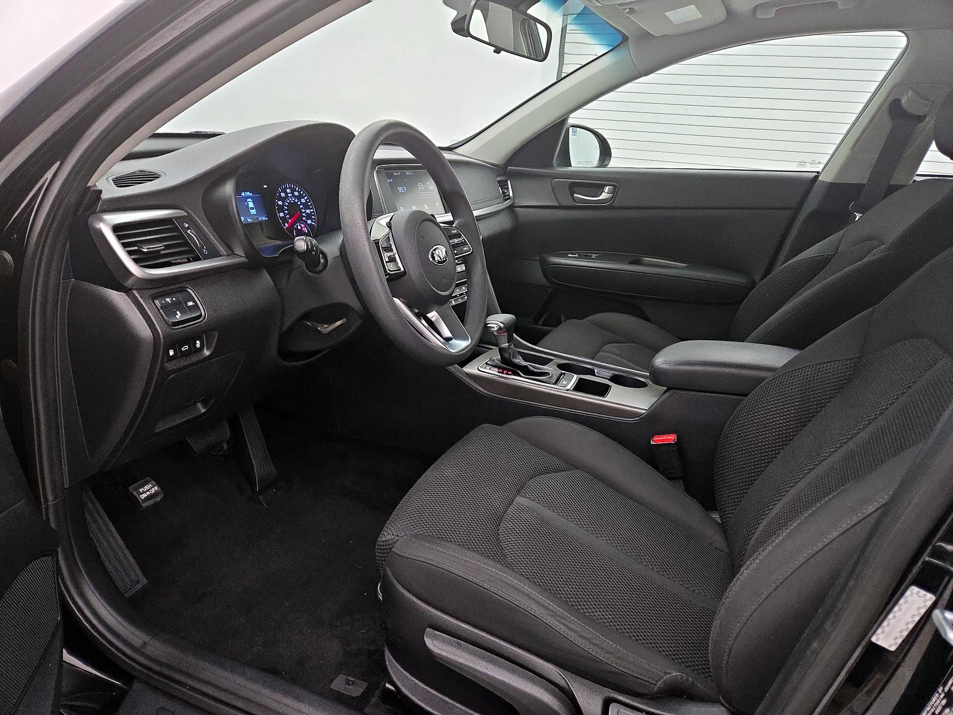 Thumbnail: 2020 Kia Optima - 11