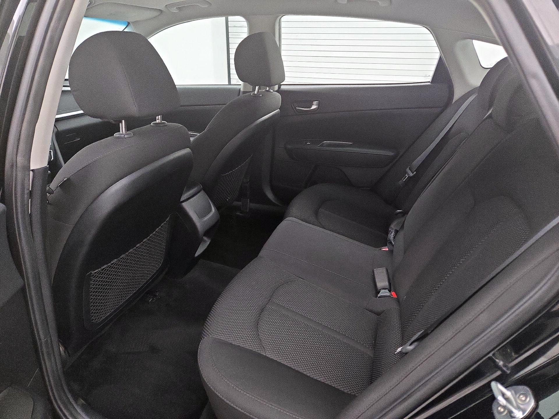 Thumbnail: 2020 Kia Optima - 18