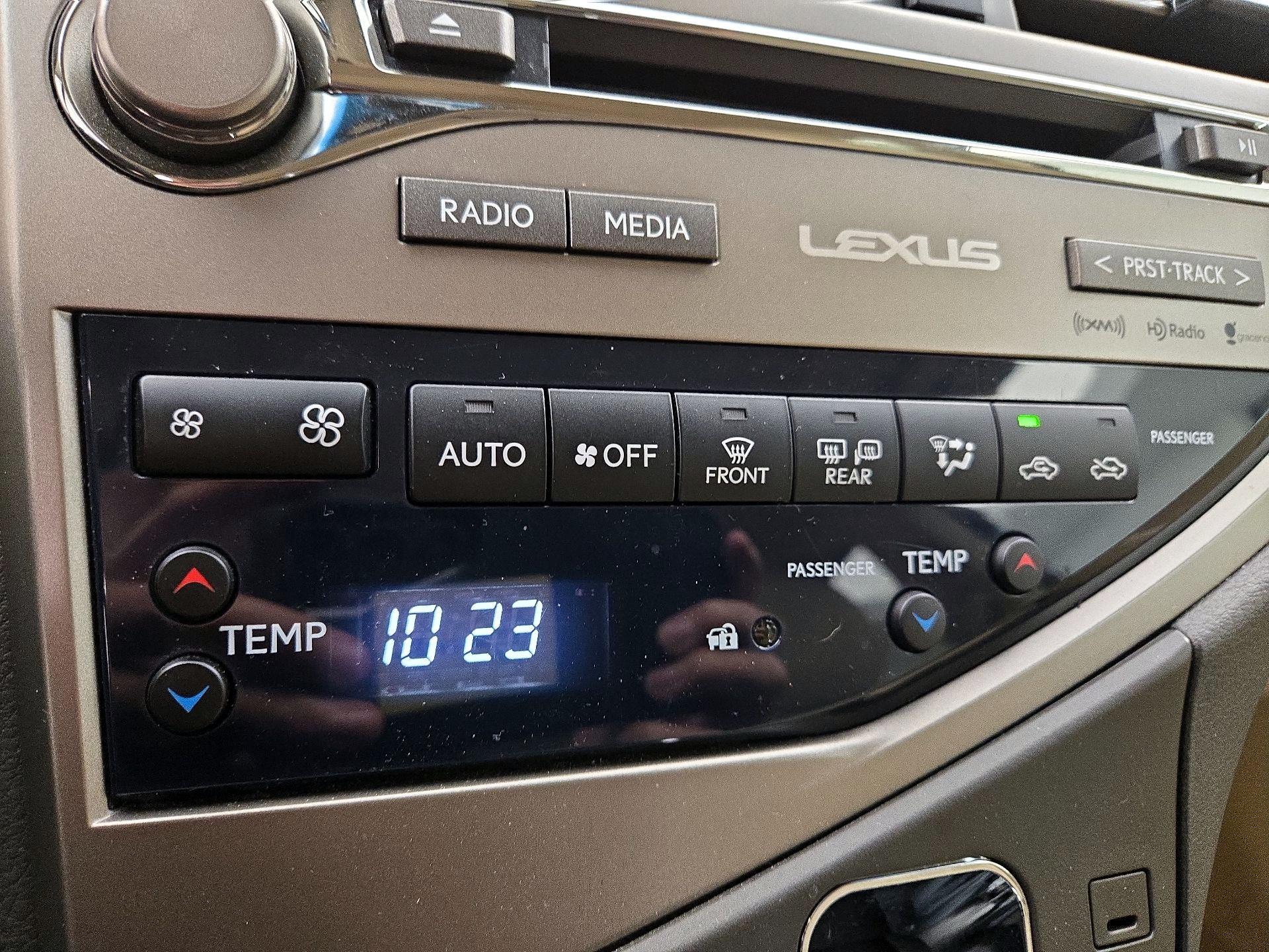 Thumbnail: 2015 Lexus RX - 17