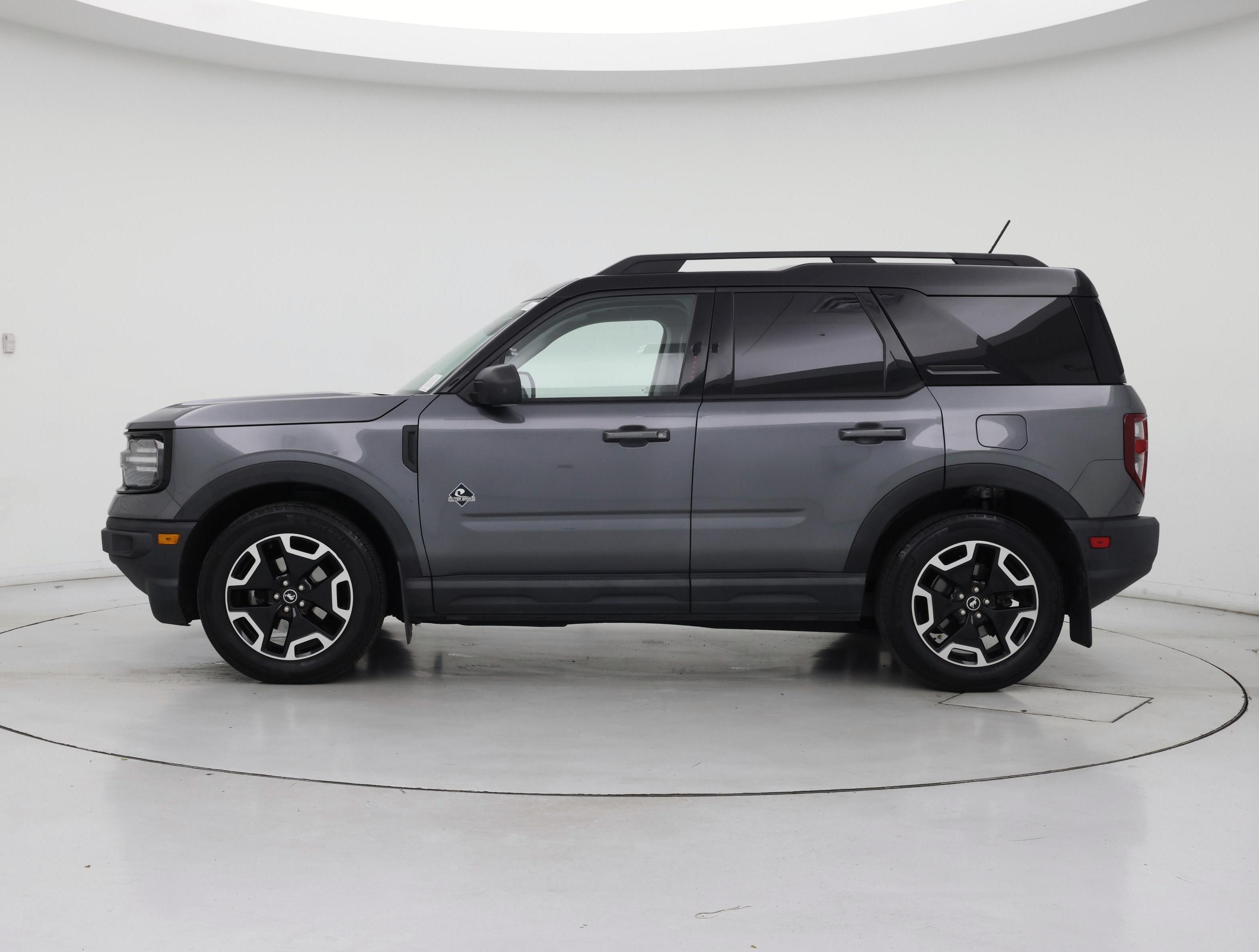 Thumbnail: 2021 Ford Bronco Sport - 3