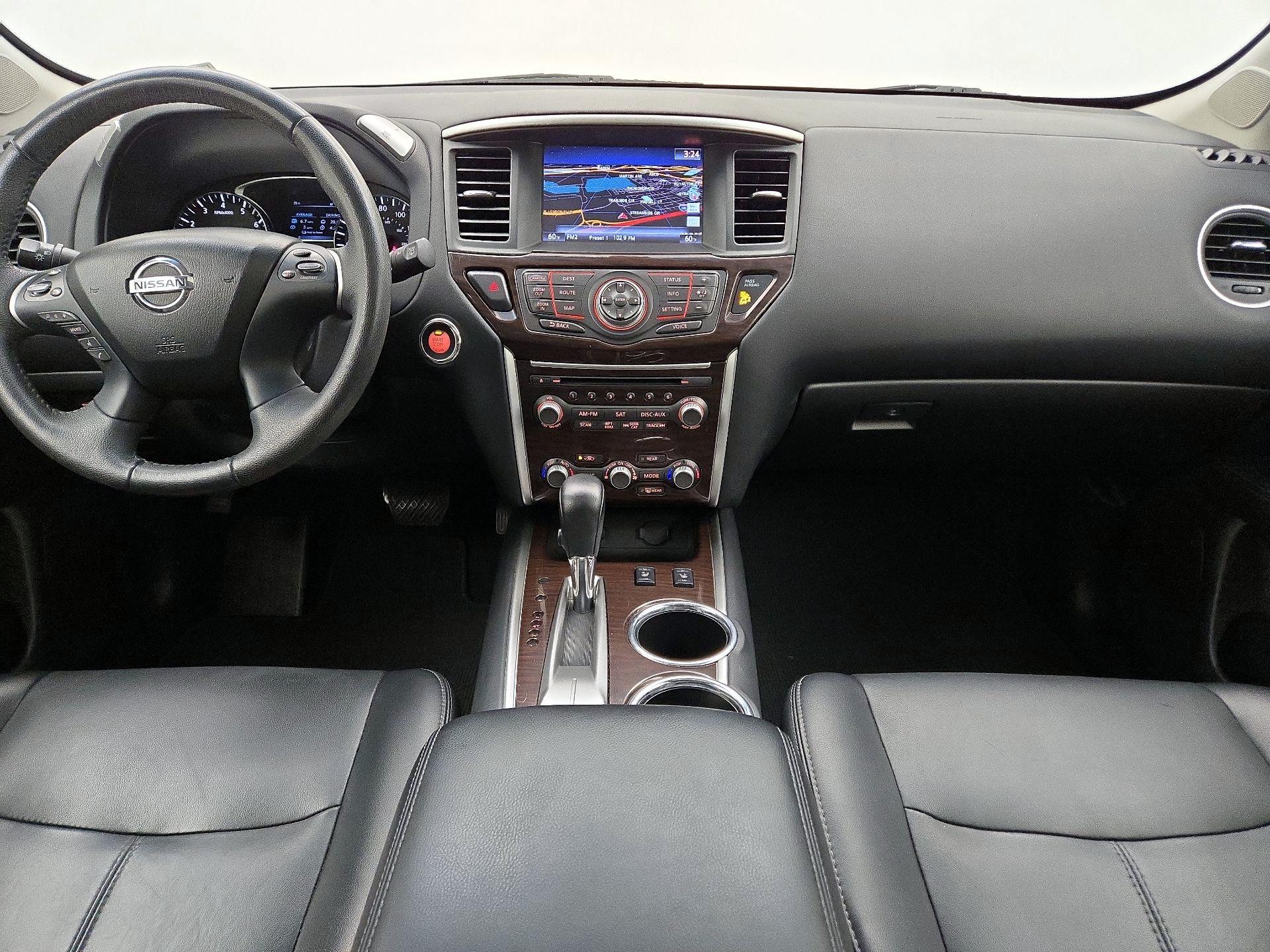 Thumbnail: 2015 Nissan Pathfinder - 9