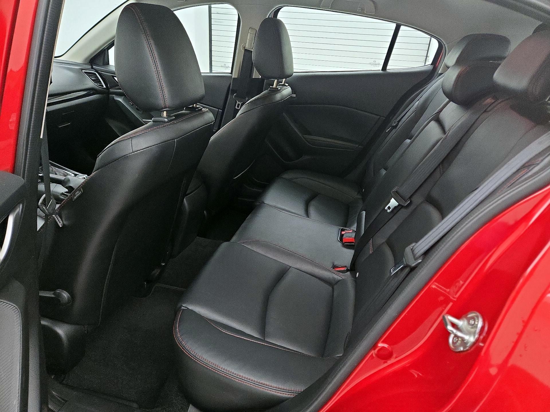 Thumbnail: 2015 Mazda Mazda3 - 18