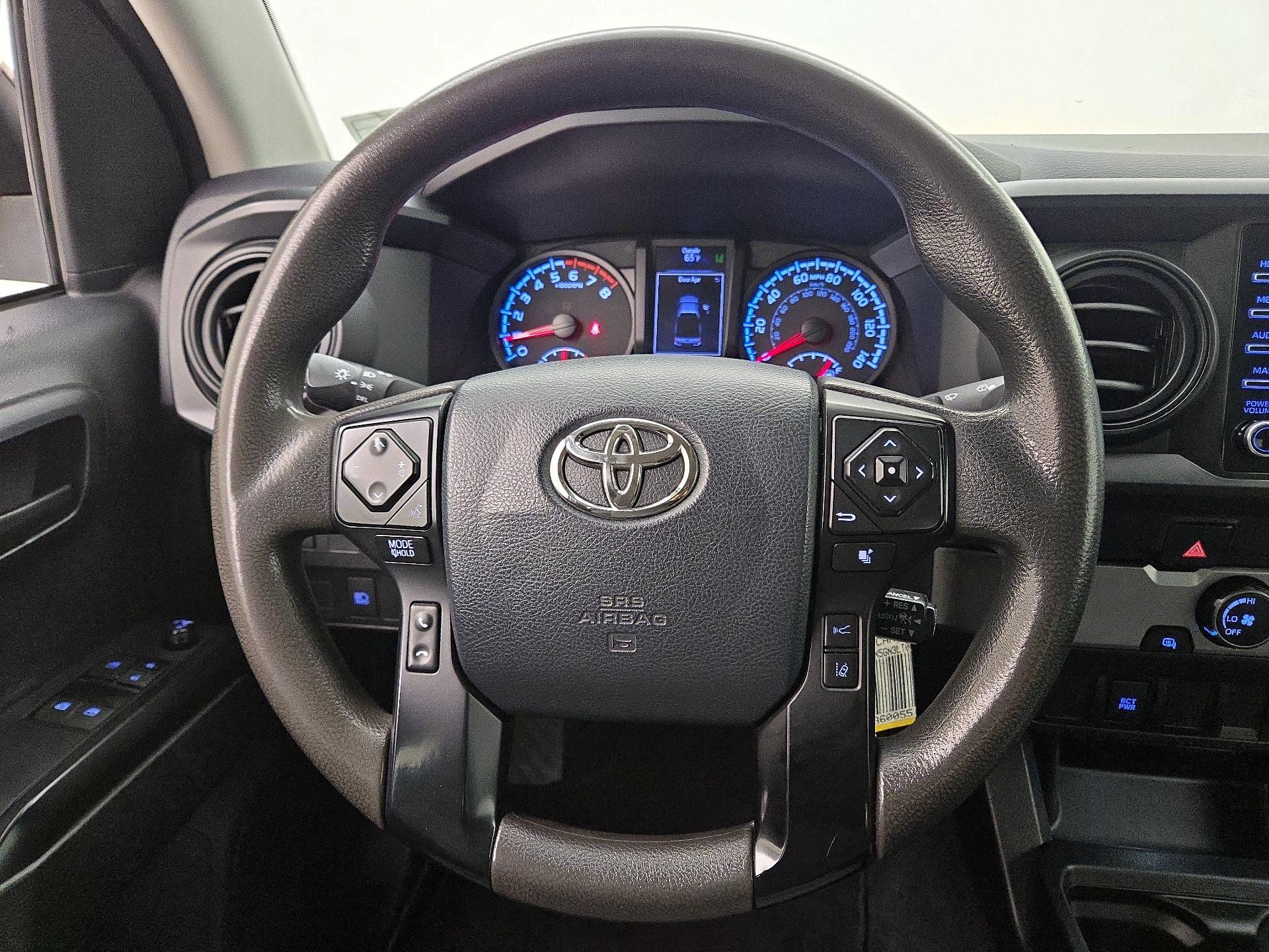 Thumbnail: 2020 Toyota Tacoma - 10