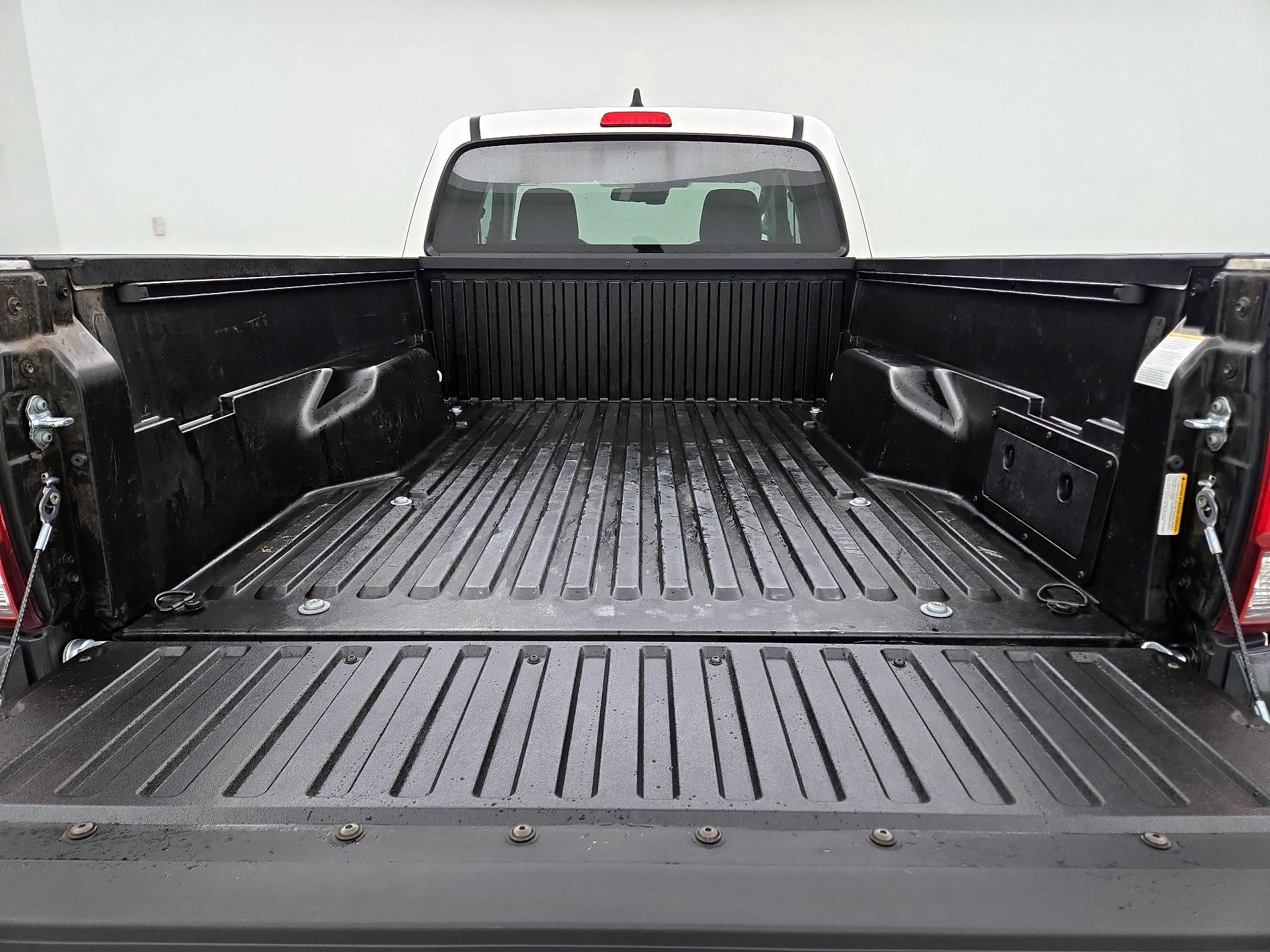 Thumbnail: 2020 Toyota Tacoma - 19