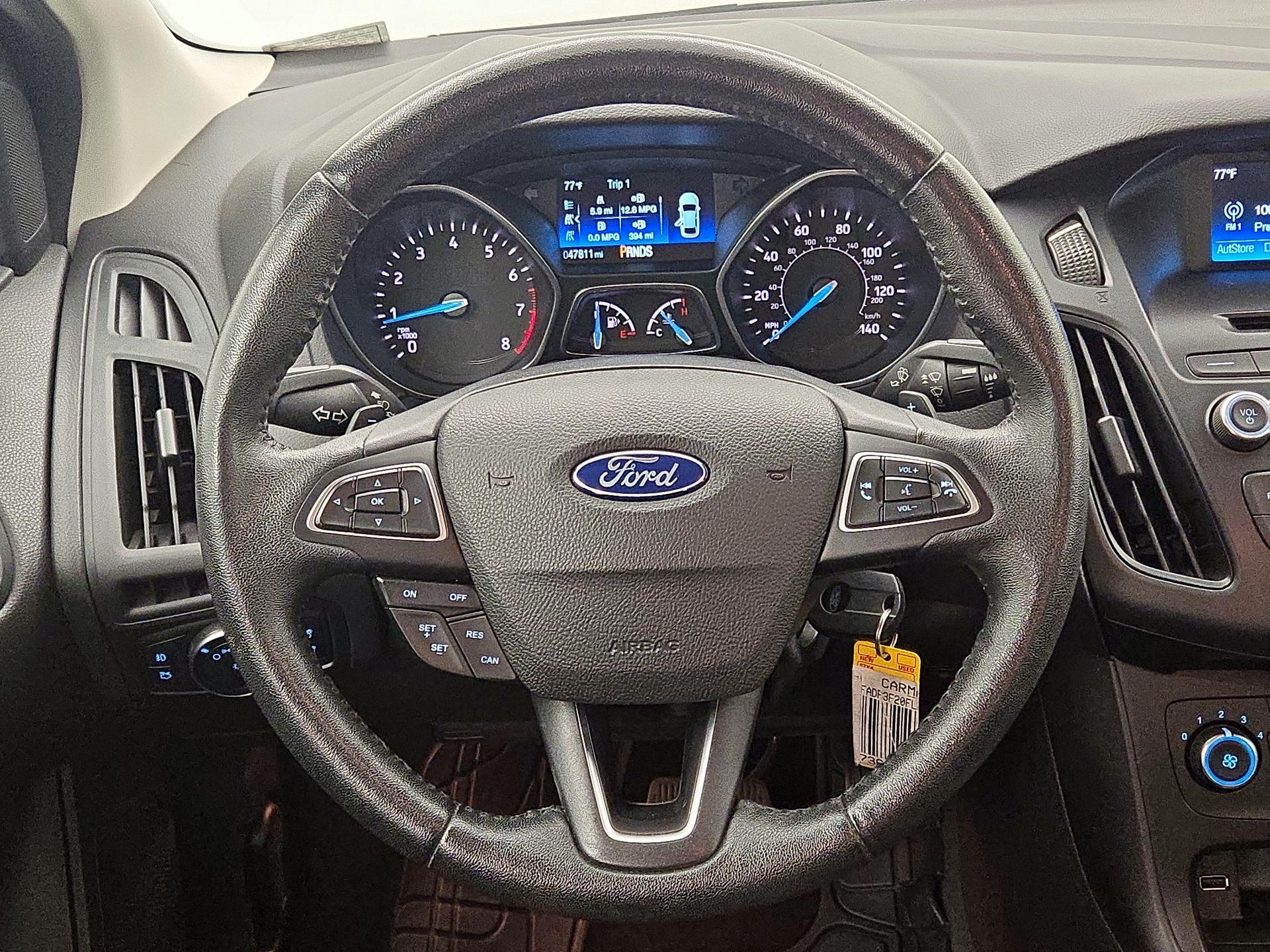 Thumbnail: 2015 Ford Focus - 10