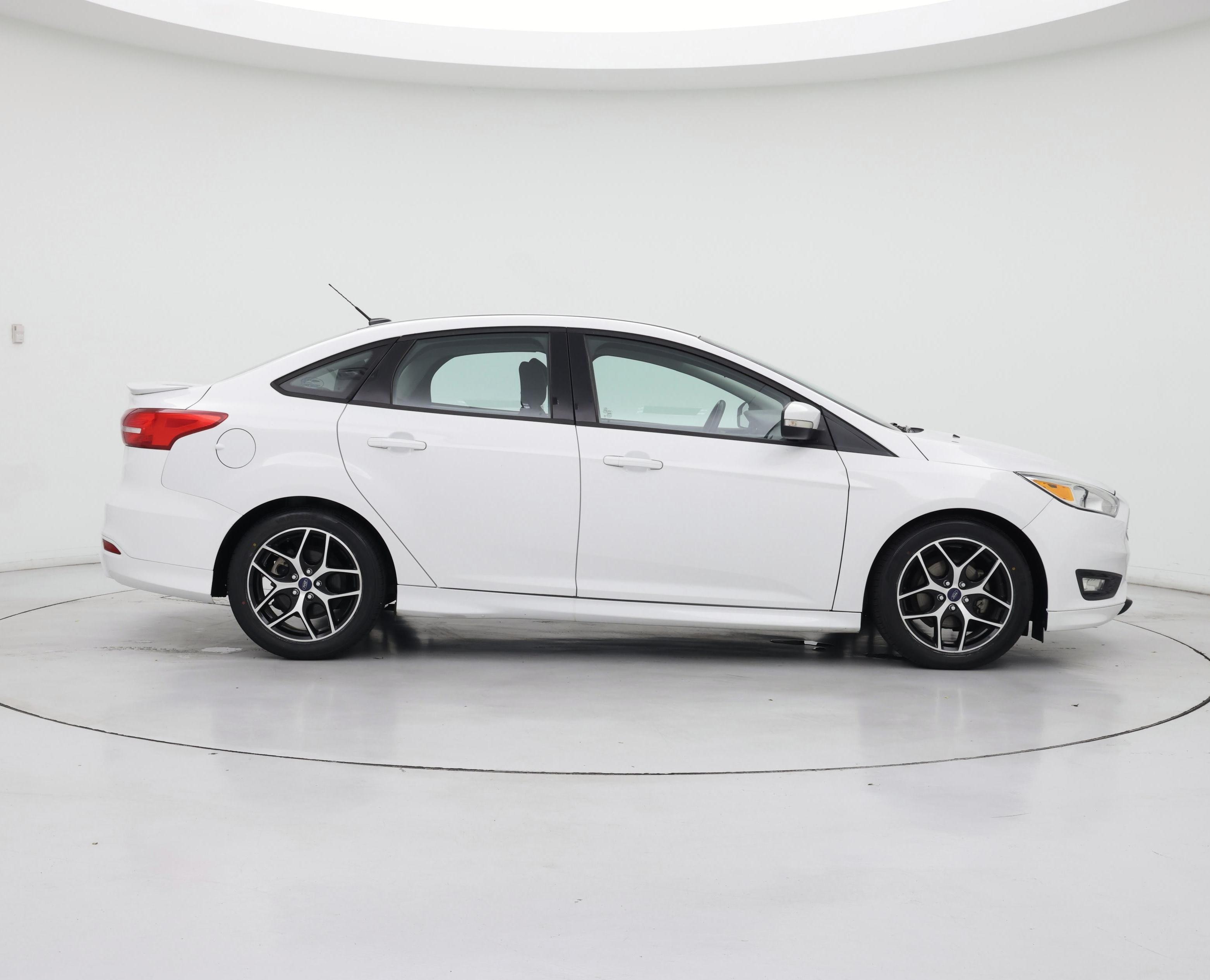 Thumbnail: 2015 Ford Focus - 7