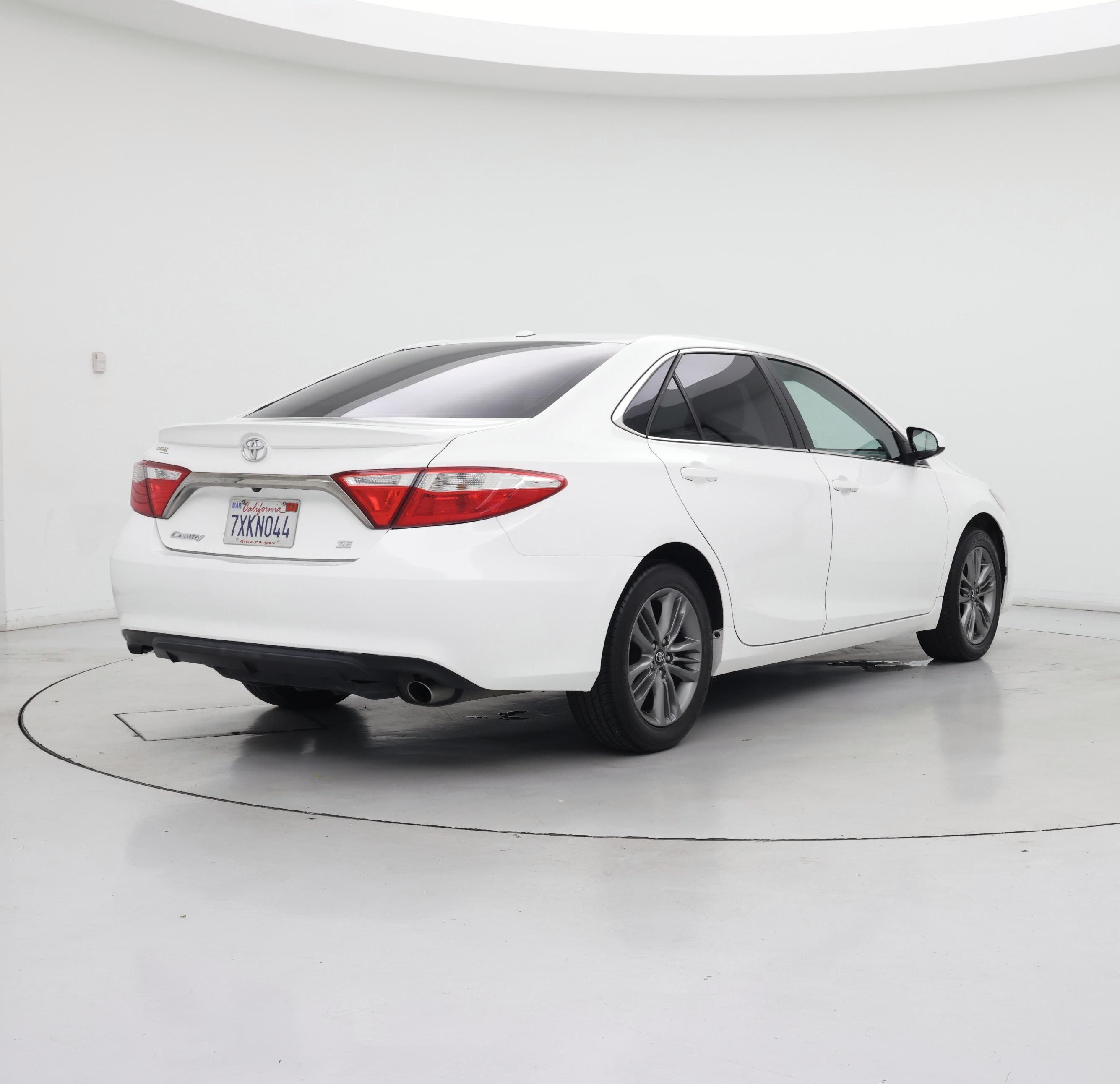 Thumbnail: 2017 Toyota Camry - 8