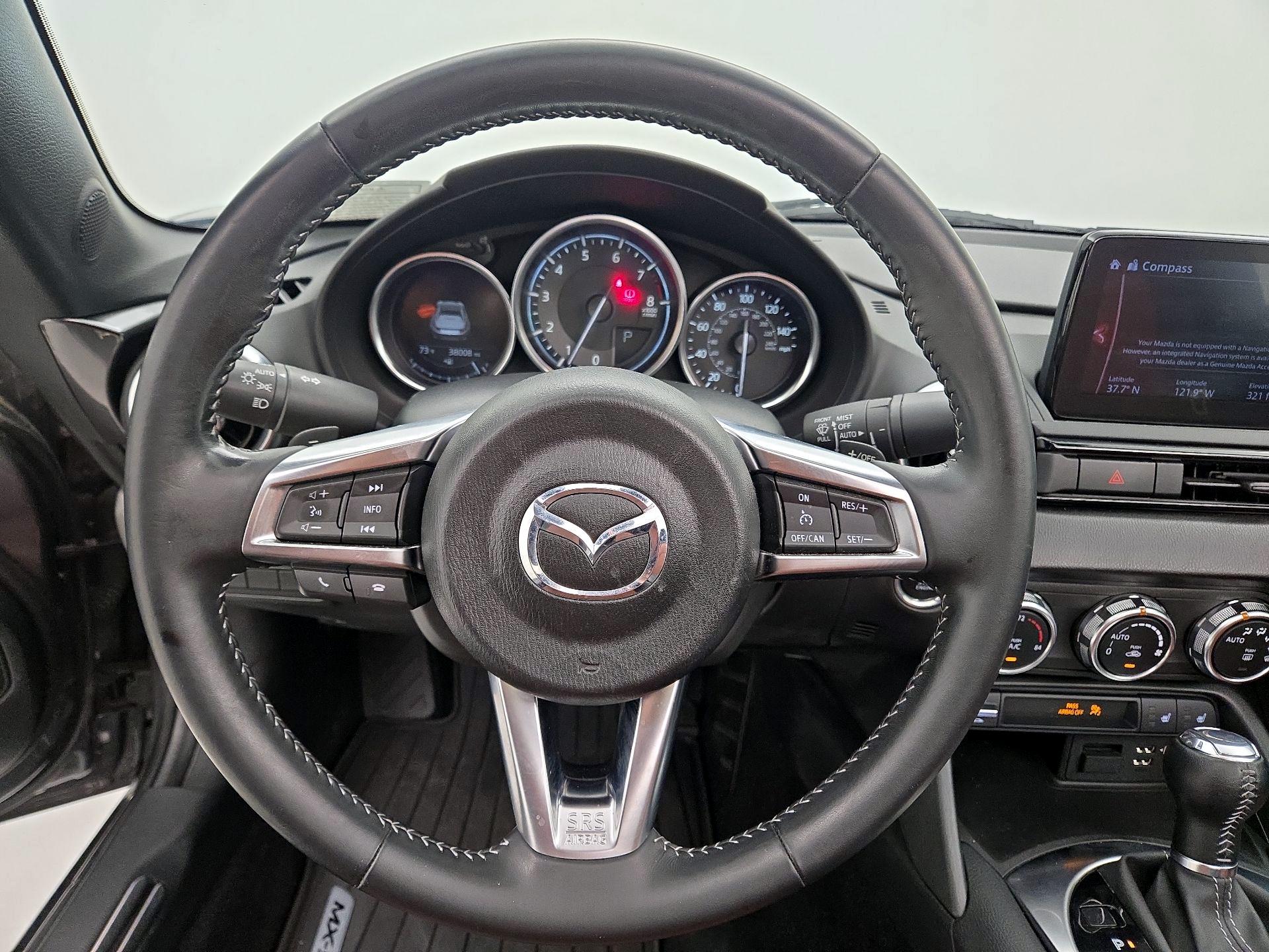 Thumbnail: 2022 Mazda MX-5 Miata - 10