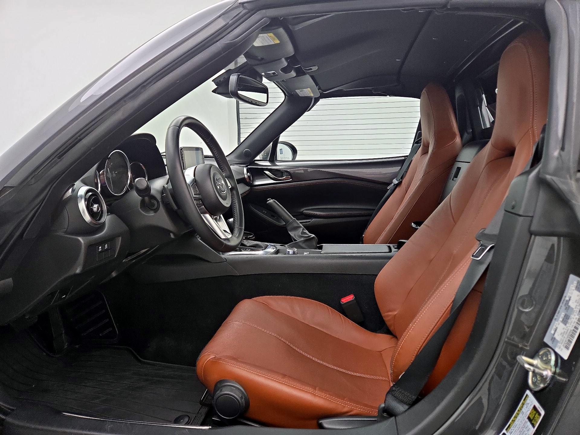 Thumbnail: 2022 Mazda MX-5 Miata - 11